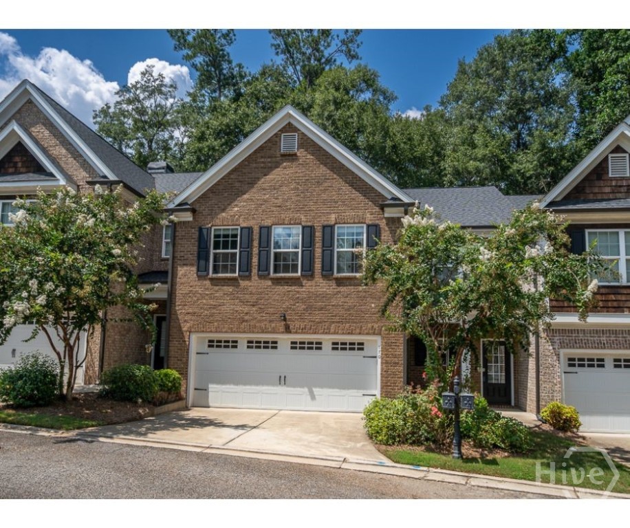 Property at 170 Elliot Circle