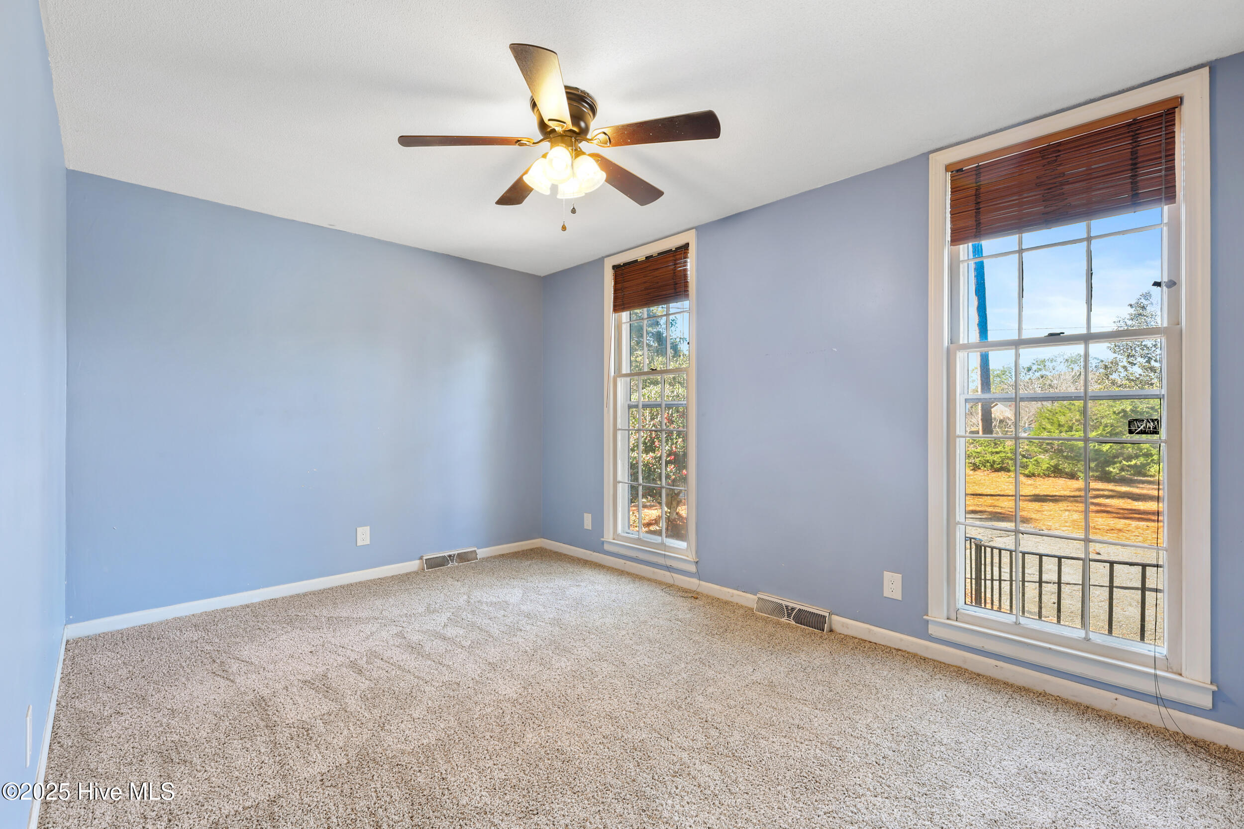 100544897 | Photo 25