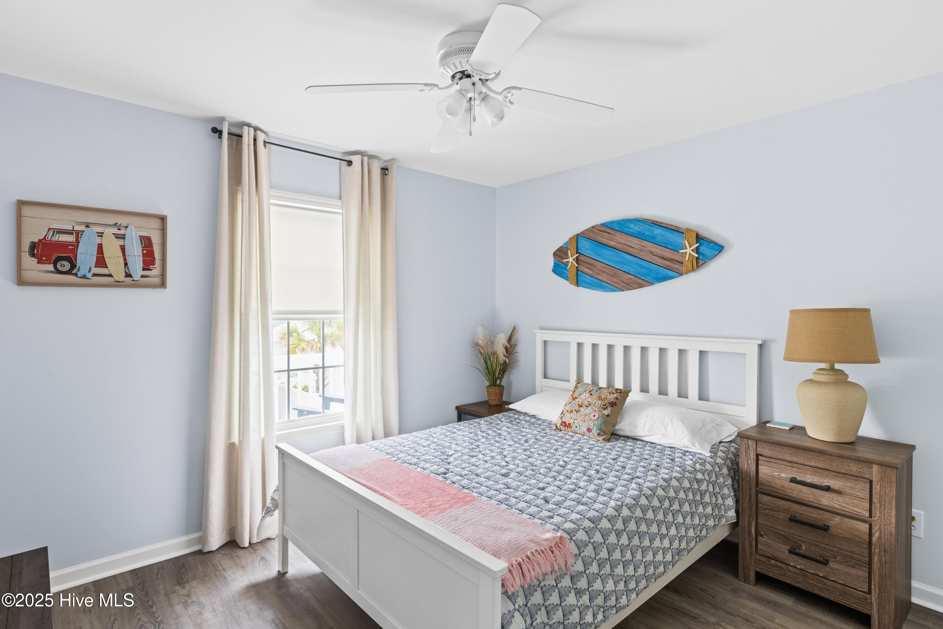 100506776 | Photo 23