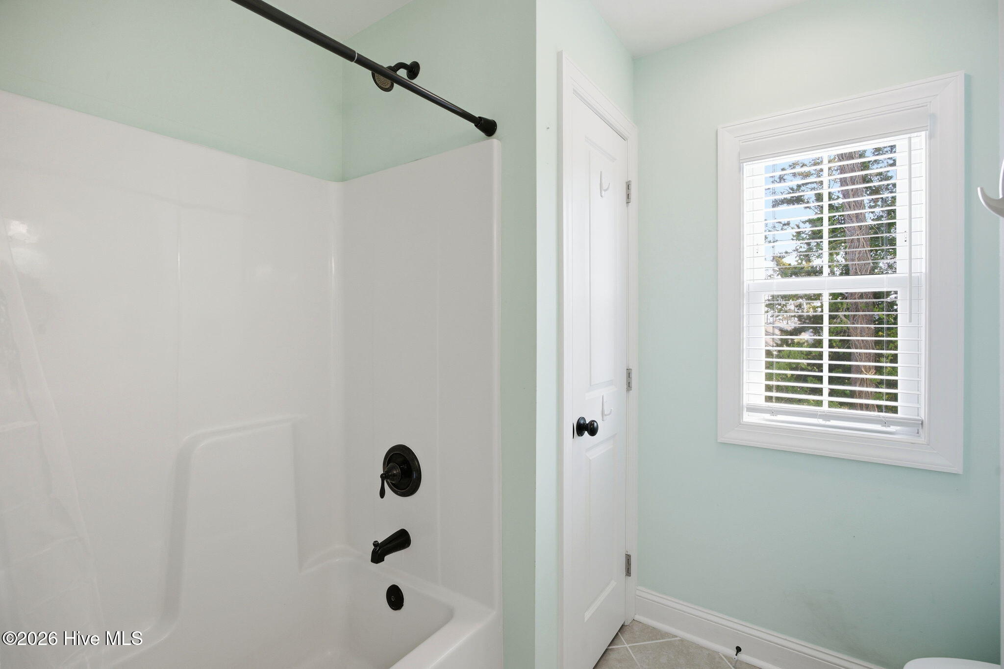 100569649 | Photo 28