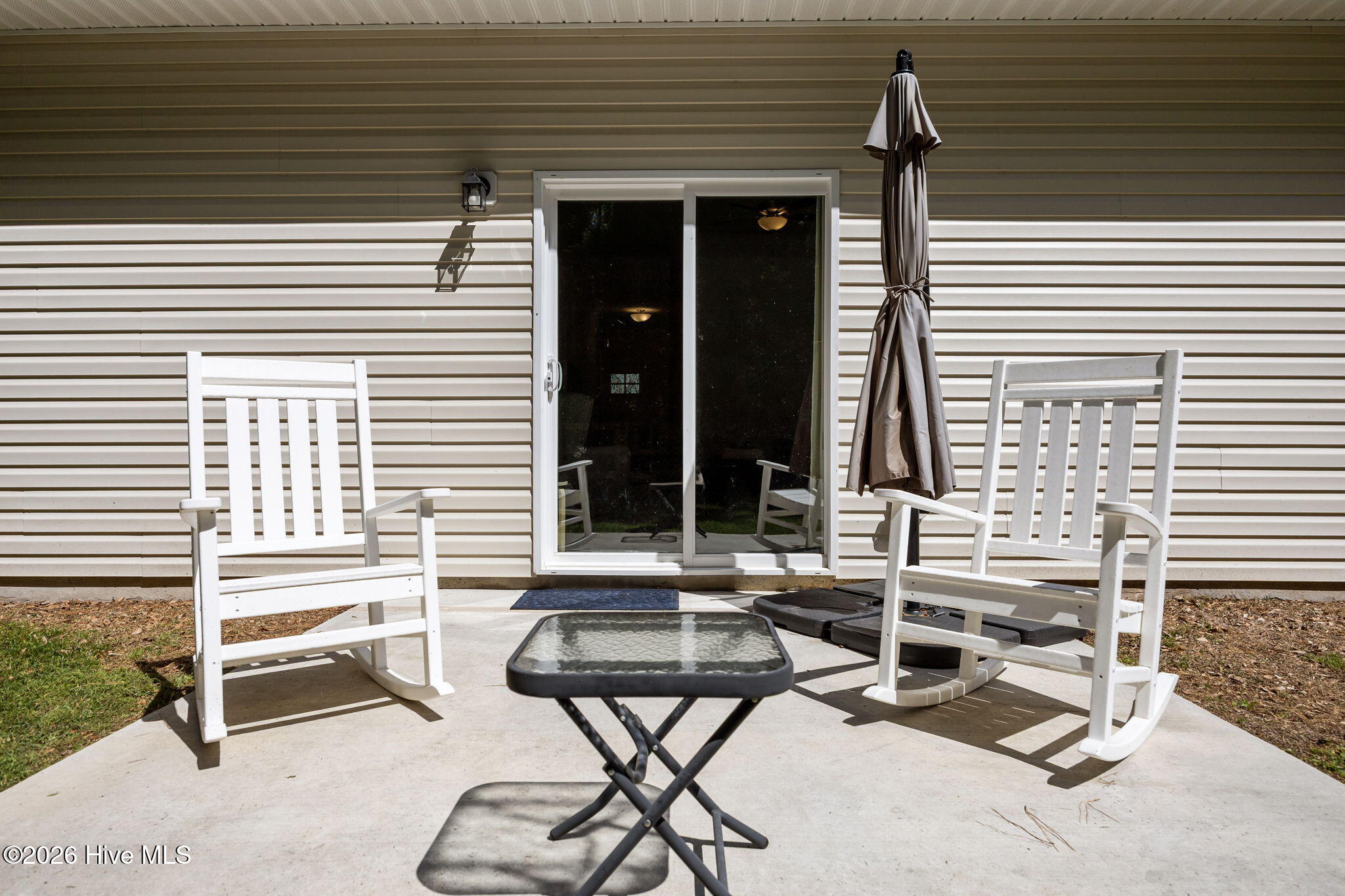 100569274 | Photo 25