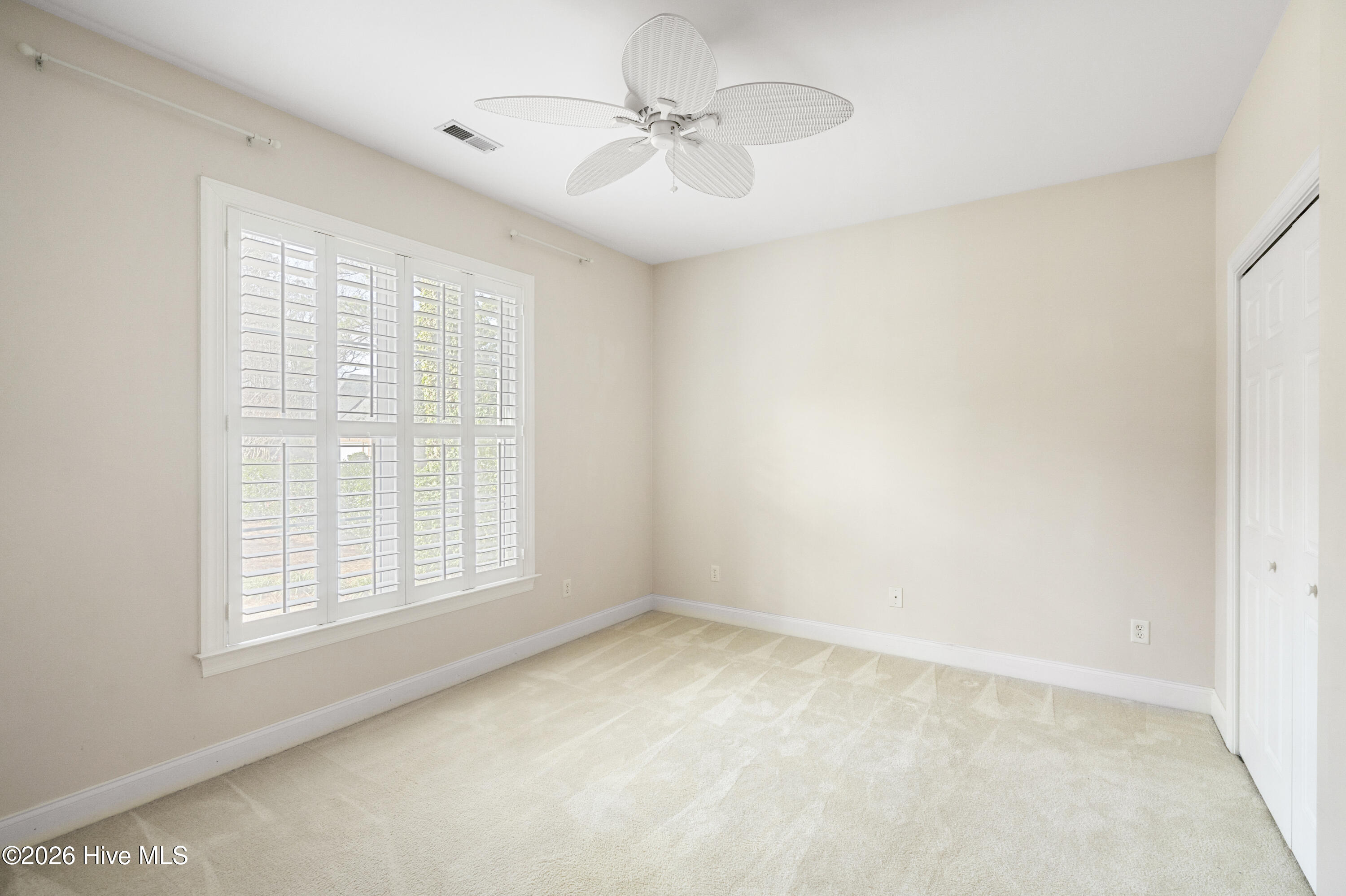 100550705 | Photo 29