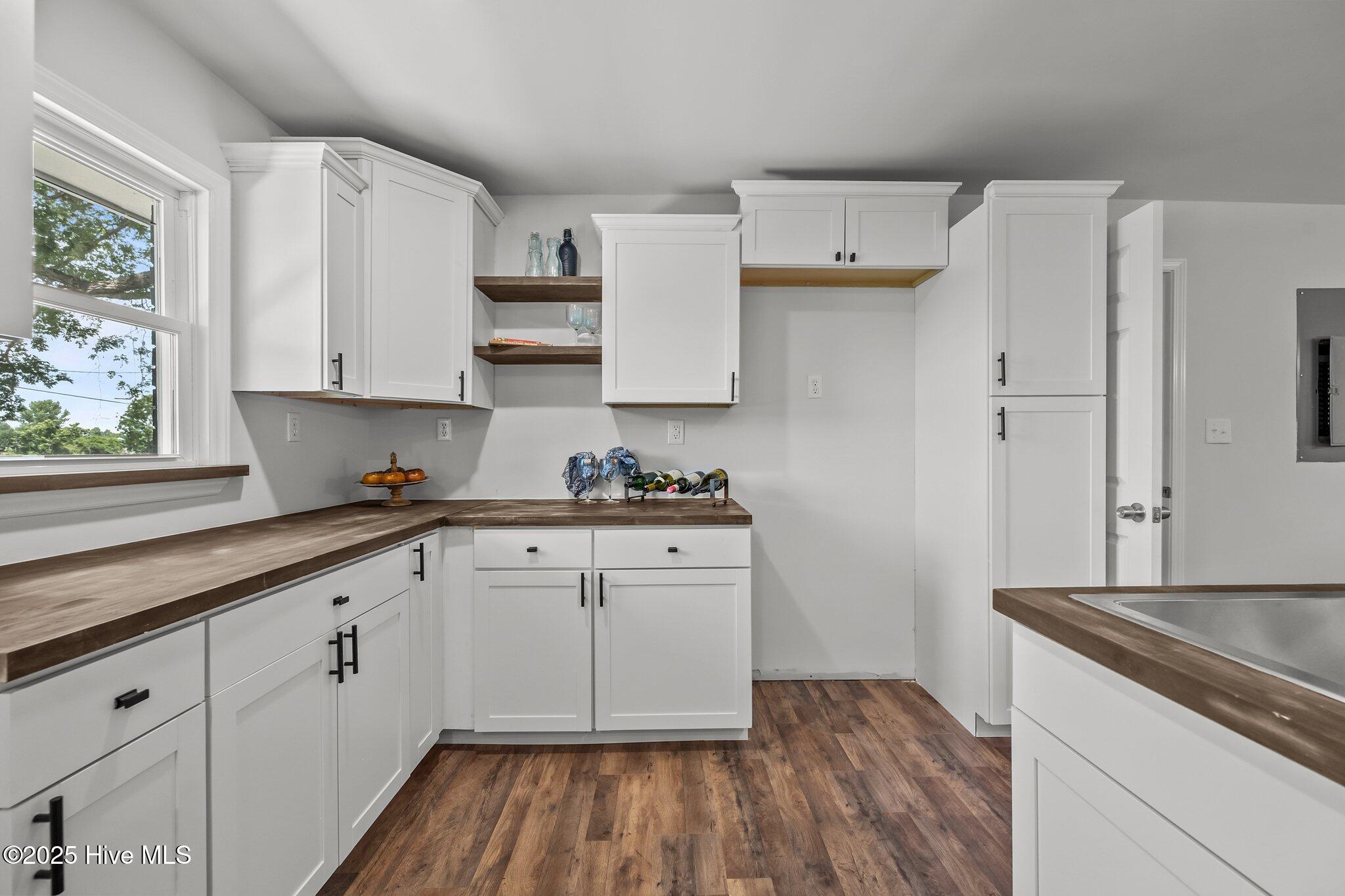 100544808 | Photo 11