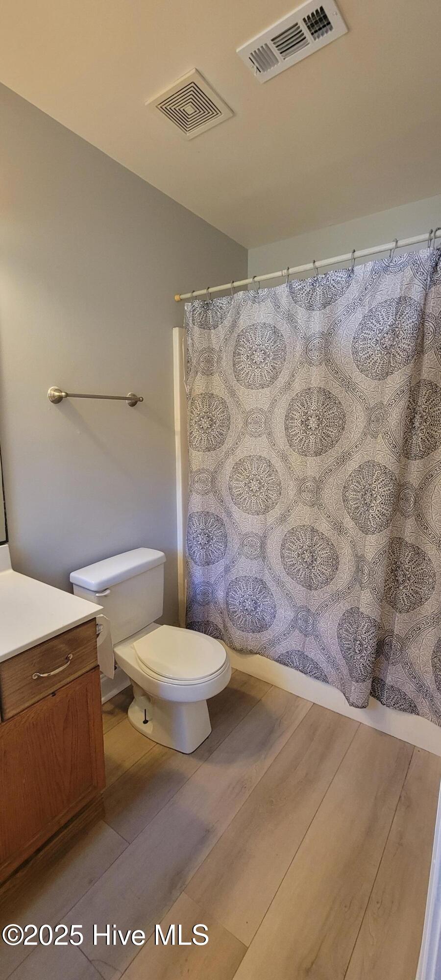 100540693 | Photo 18