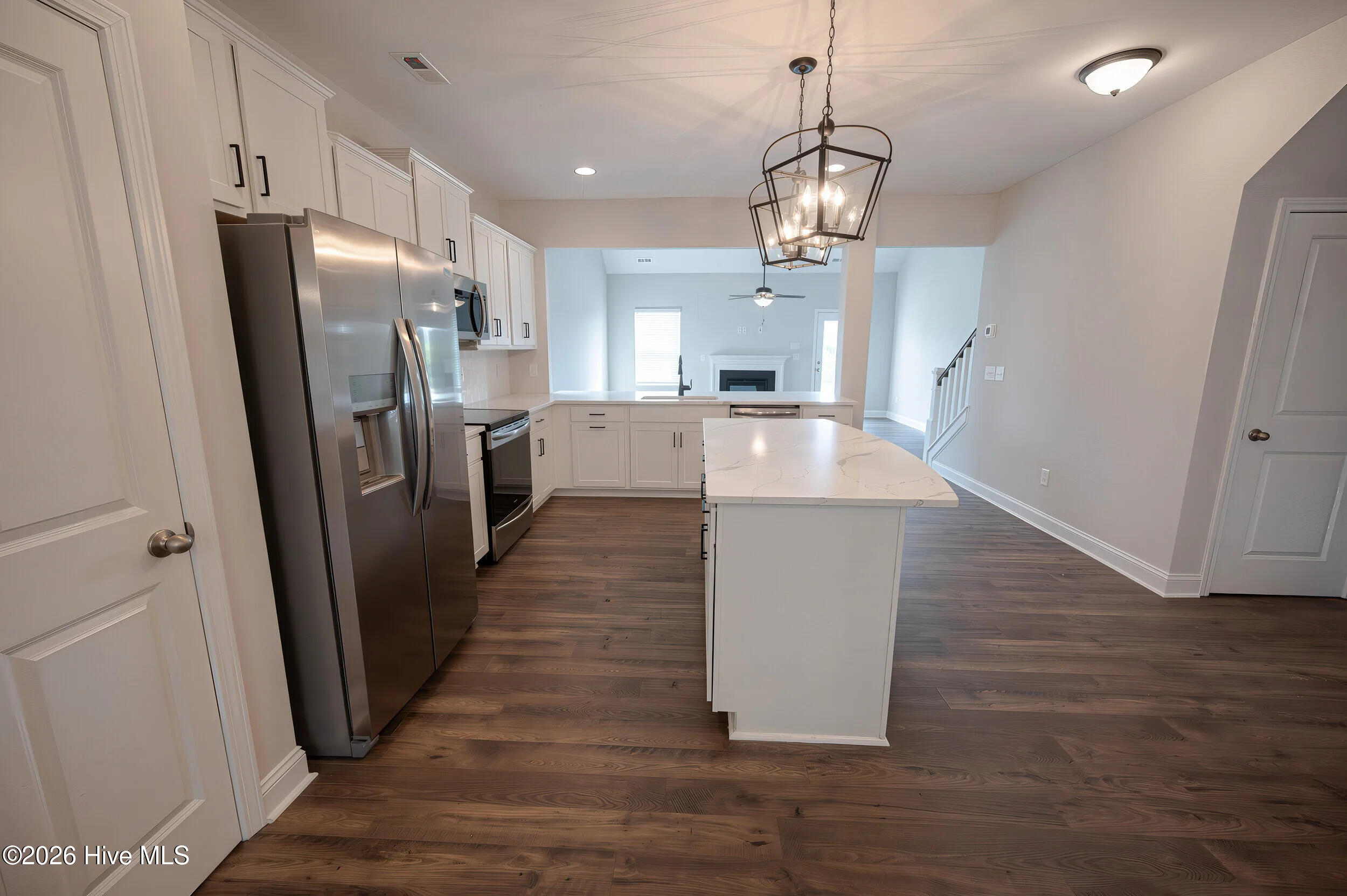 100554878 | Photo 25