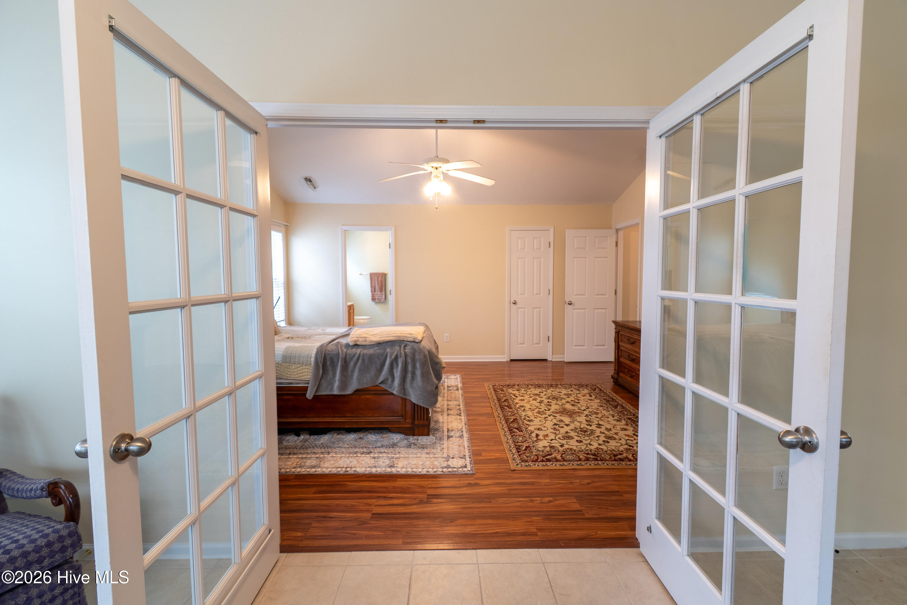 100554380 | Photo 24