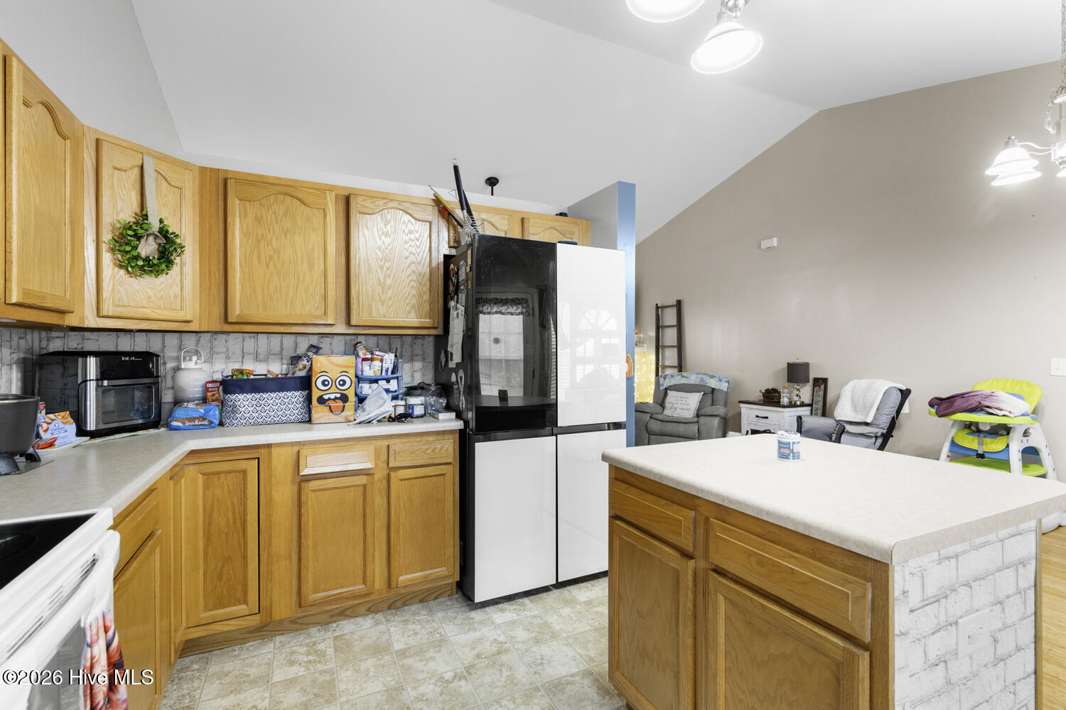 100548901 | Photo 10