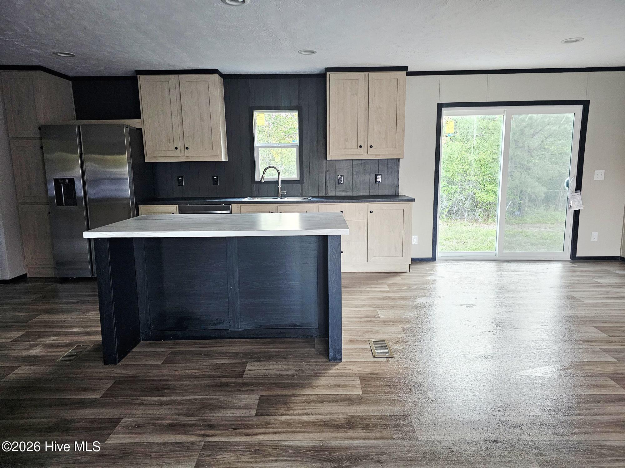 100565039 | Photo 27