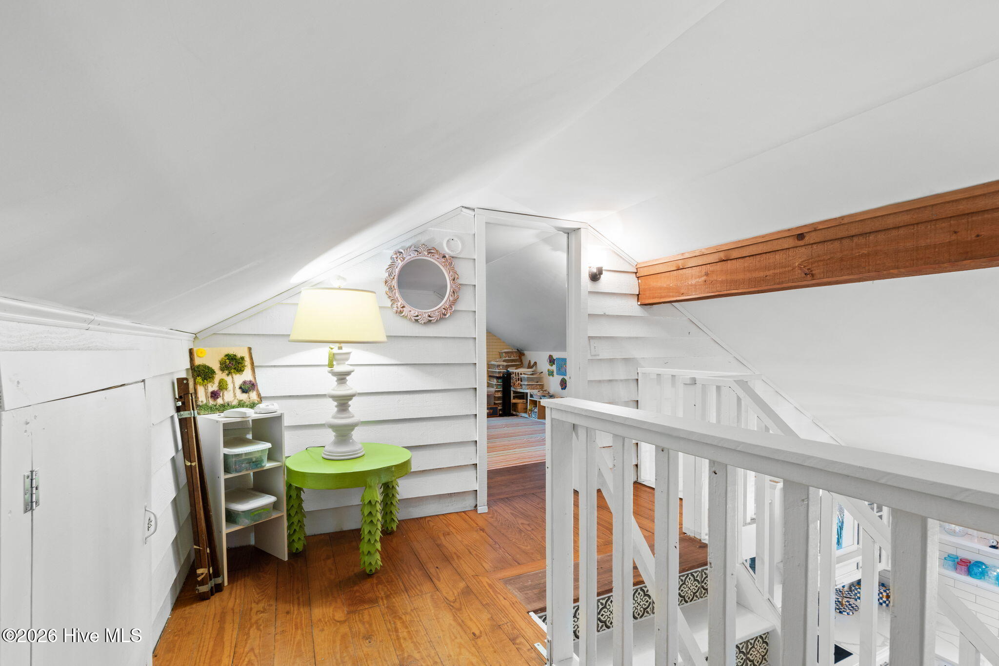 100562668 | Photo 27