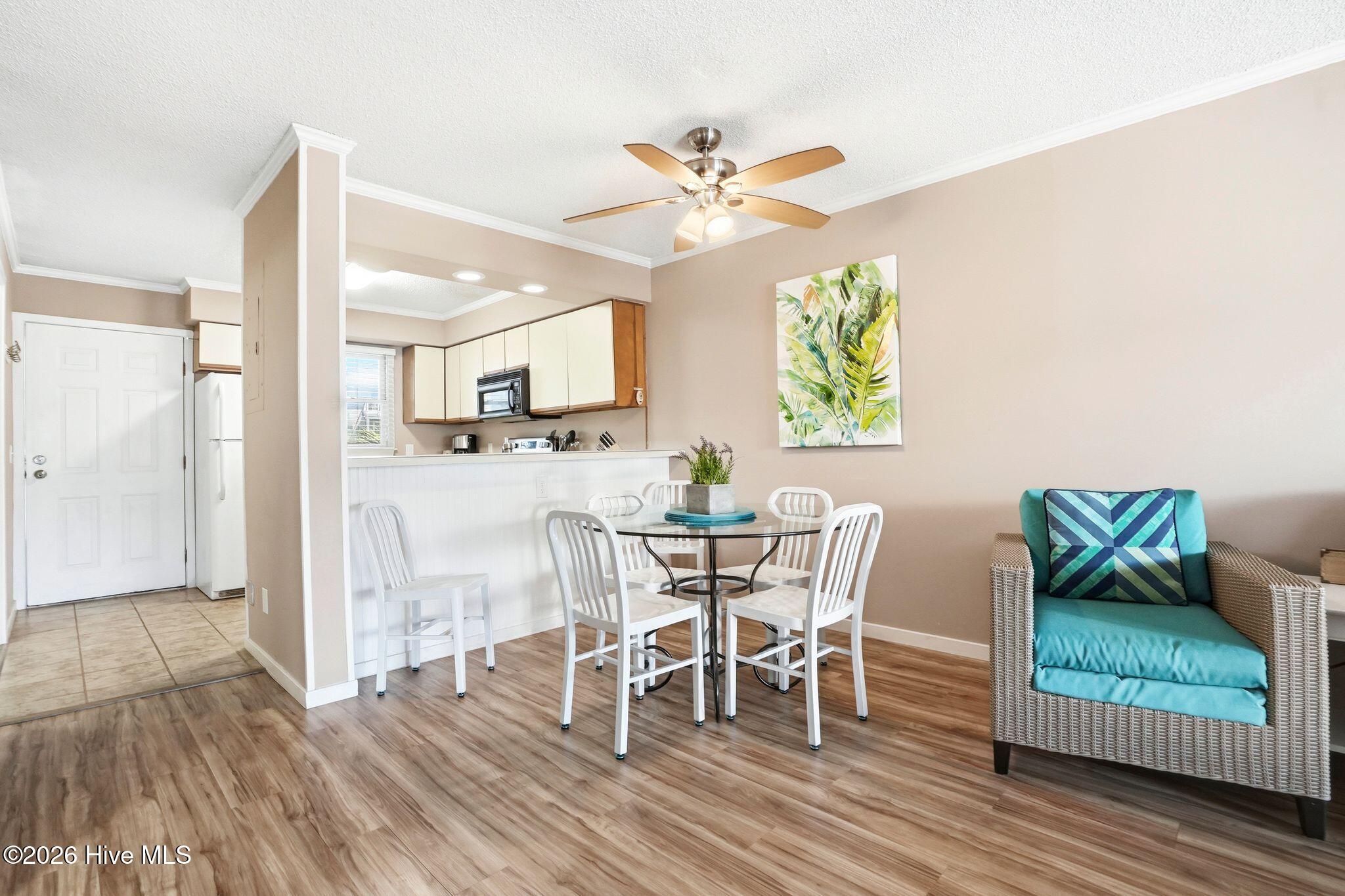 100567622 | Photo 23