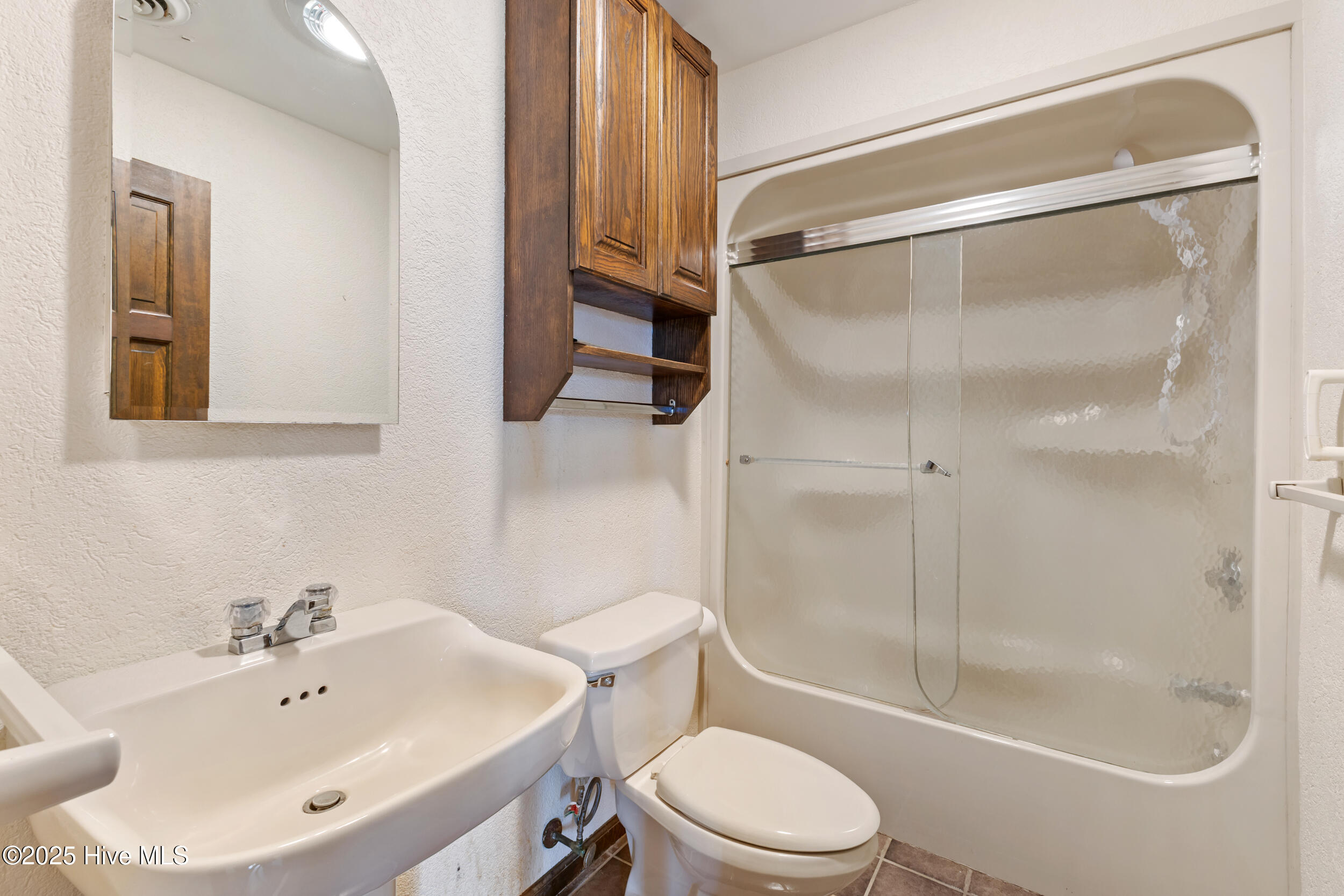 100541018 | Photo 35