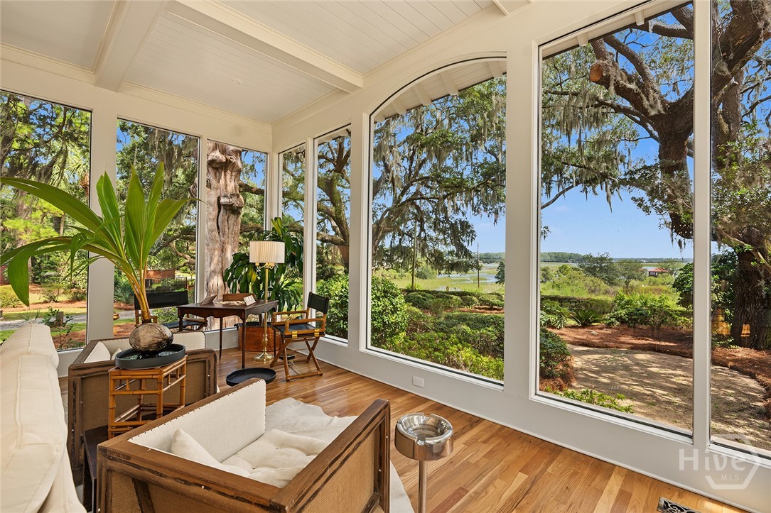 Living room with panoramic views of Herb River