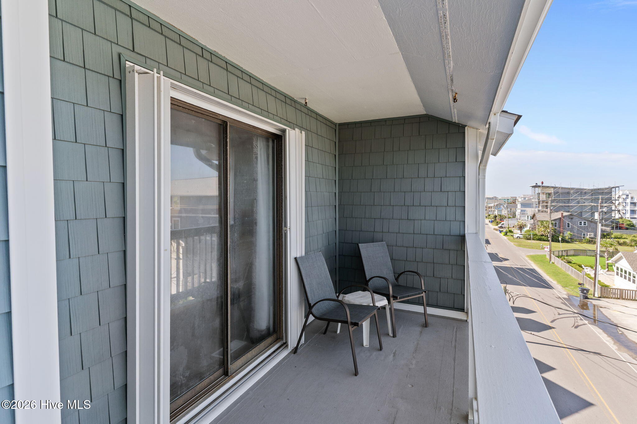 100551094 | Photo 35