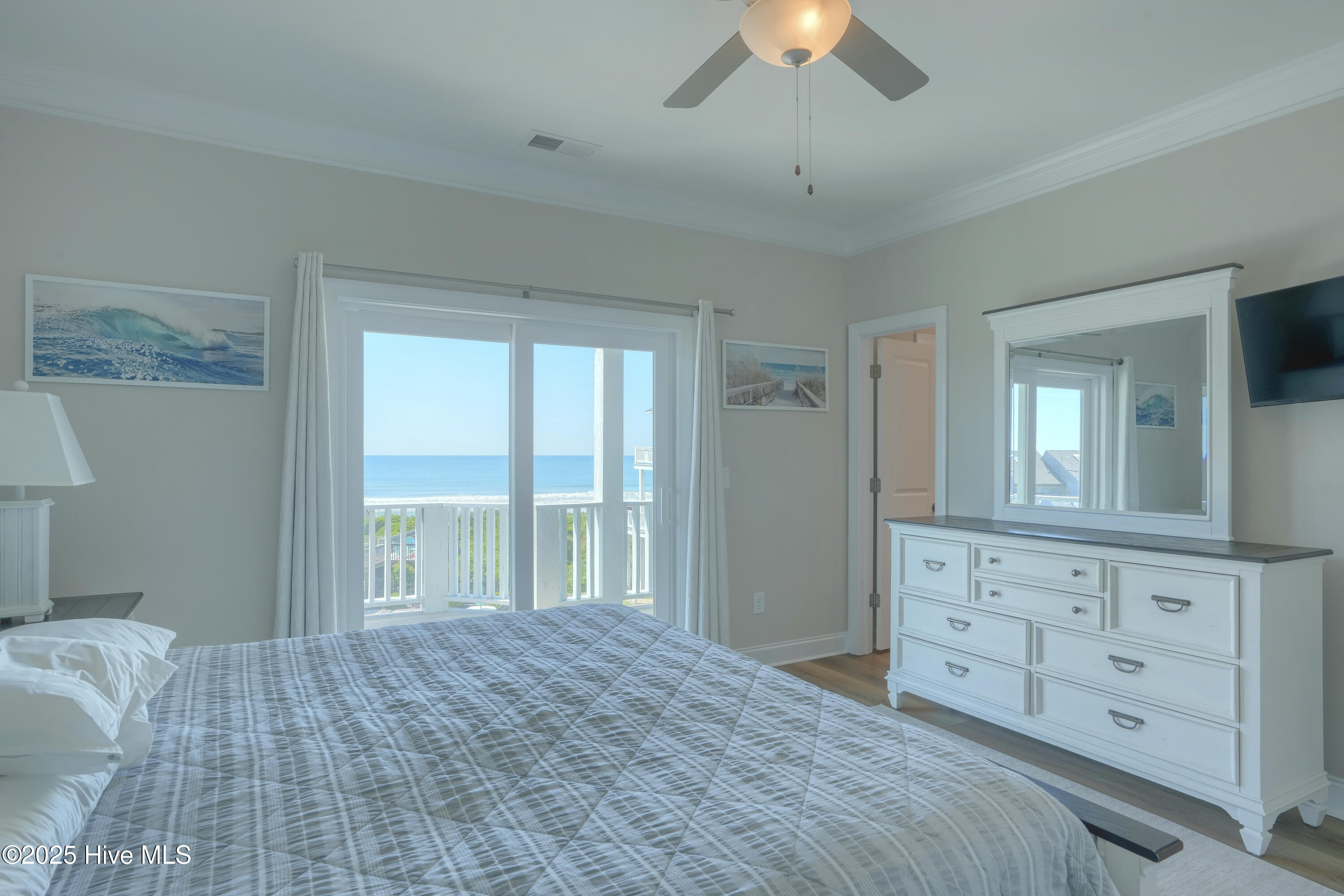 100510415 | Photo 29