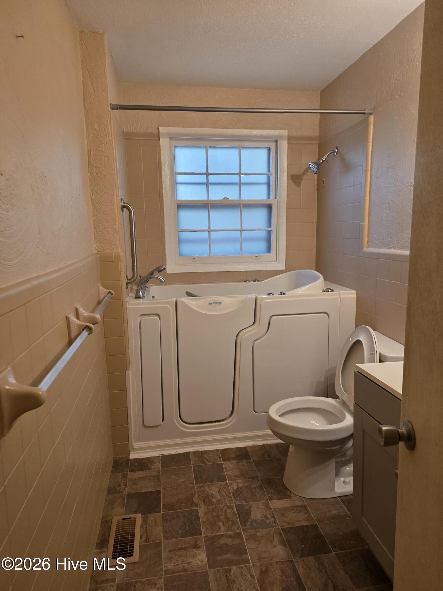 16th image of 612 Calhoun St, Clinton, NC 28328 | MLS# 100595564