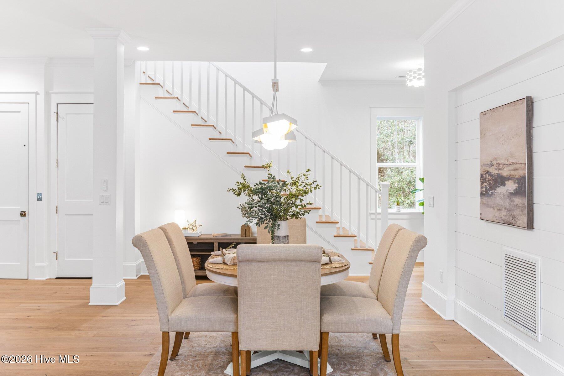 100554015 | Photo 13