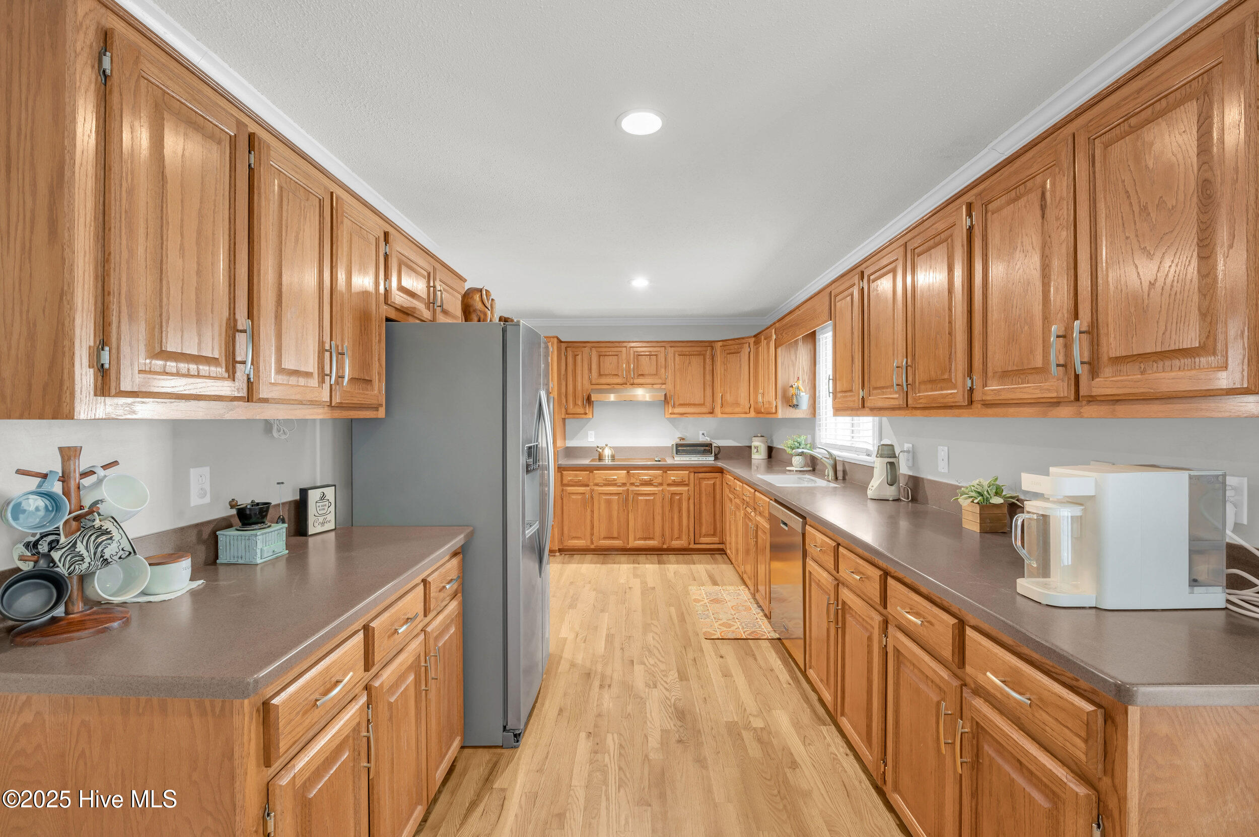 100537583 | Photo 17