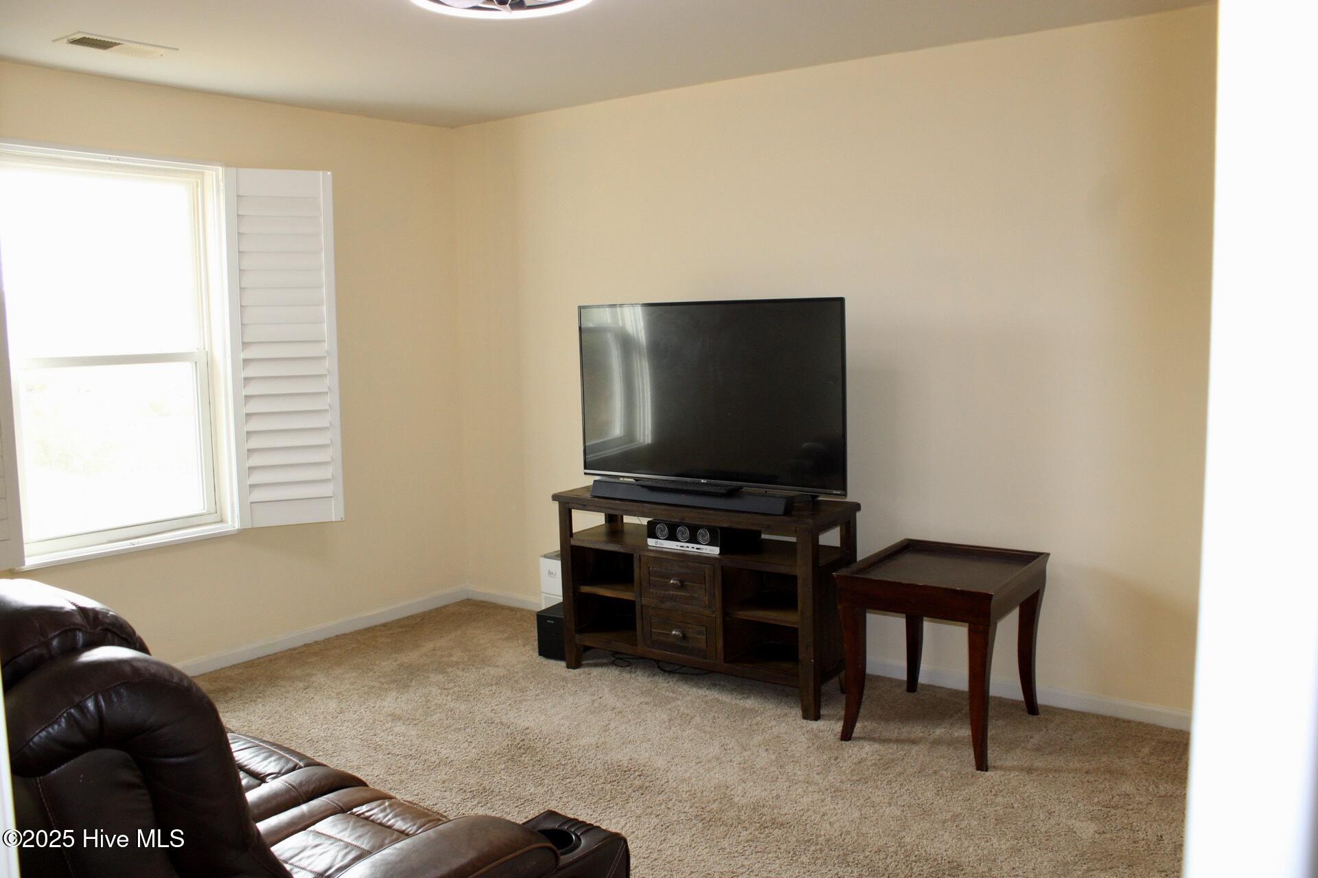 100533254 | Photo 20