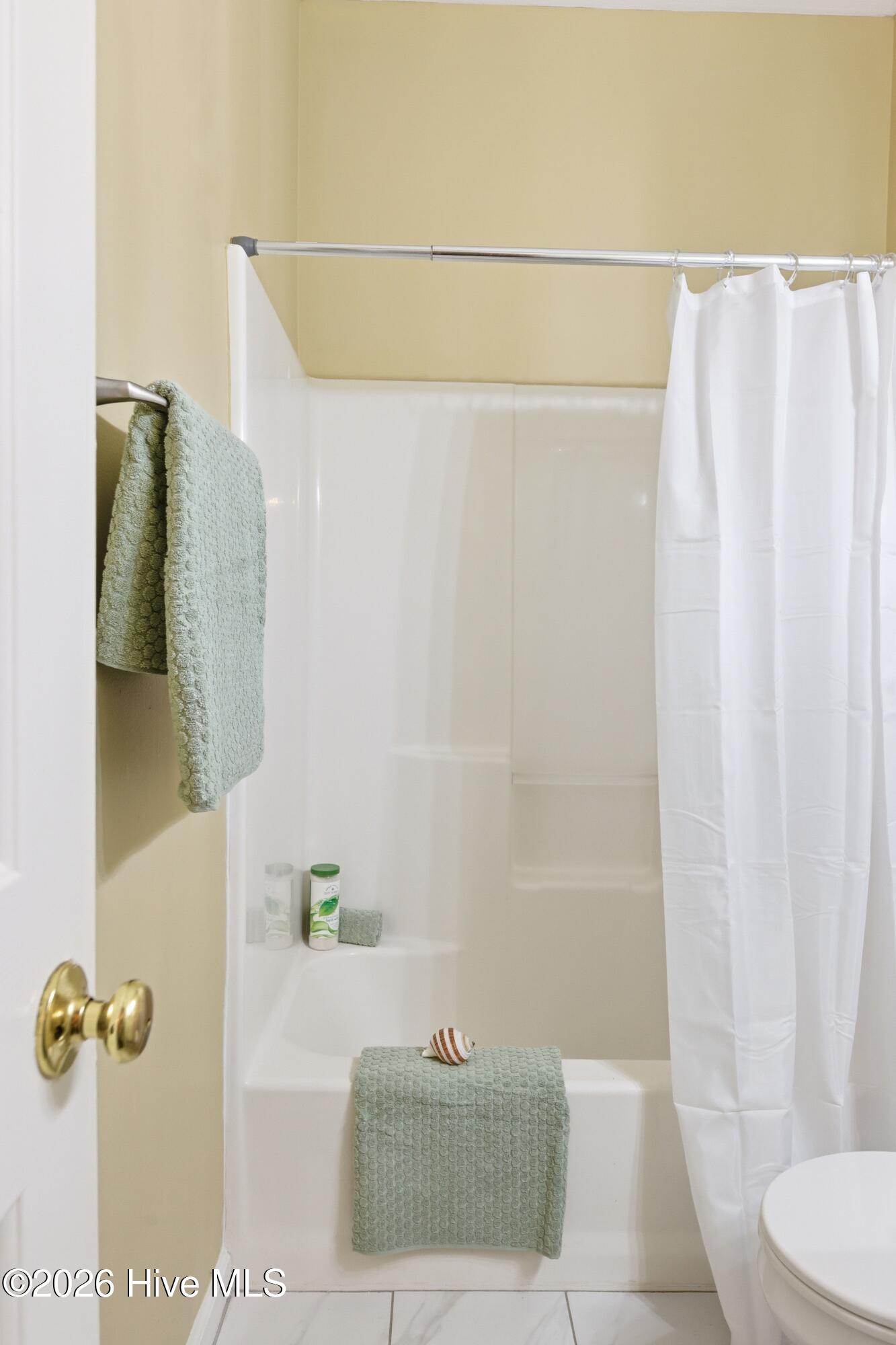 100565399 | Photo 17