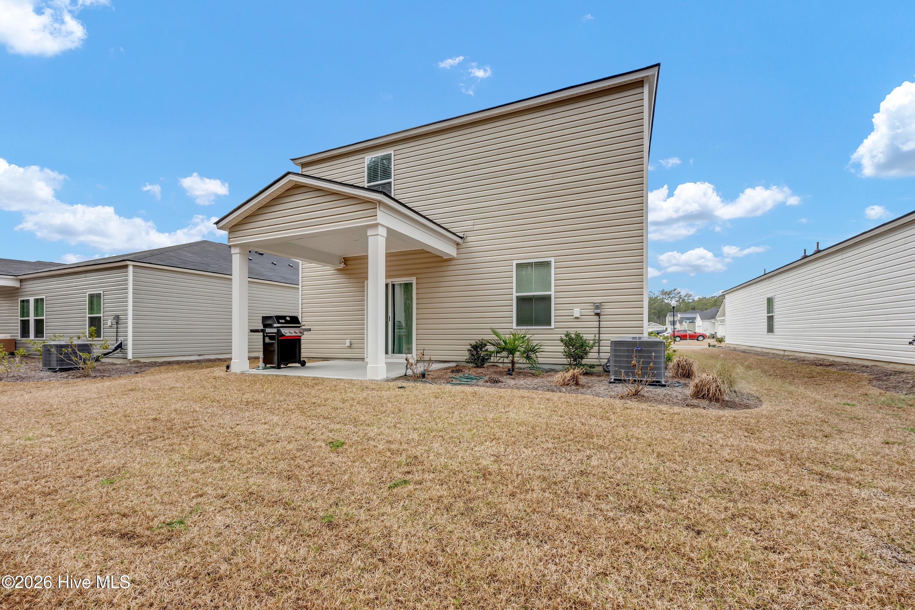 100554355 | Photo 25