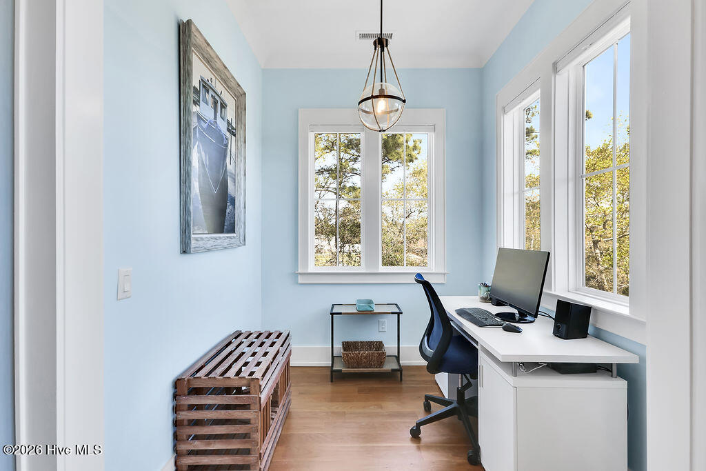 100564956 | Photo 21