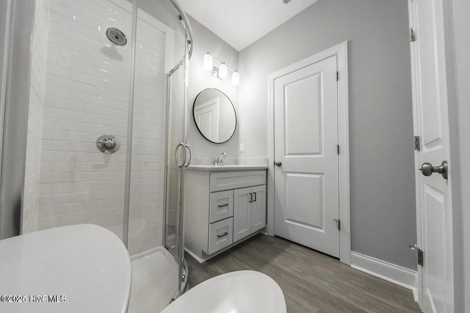 100528909 | Photo 40