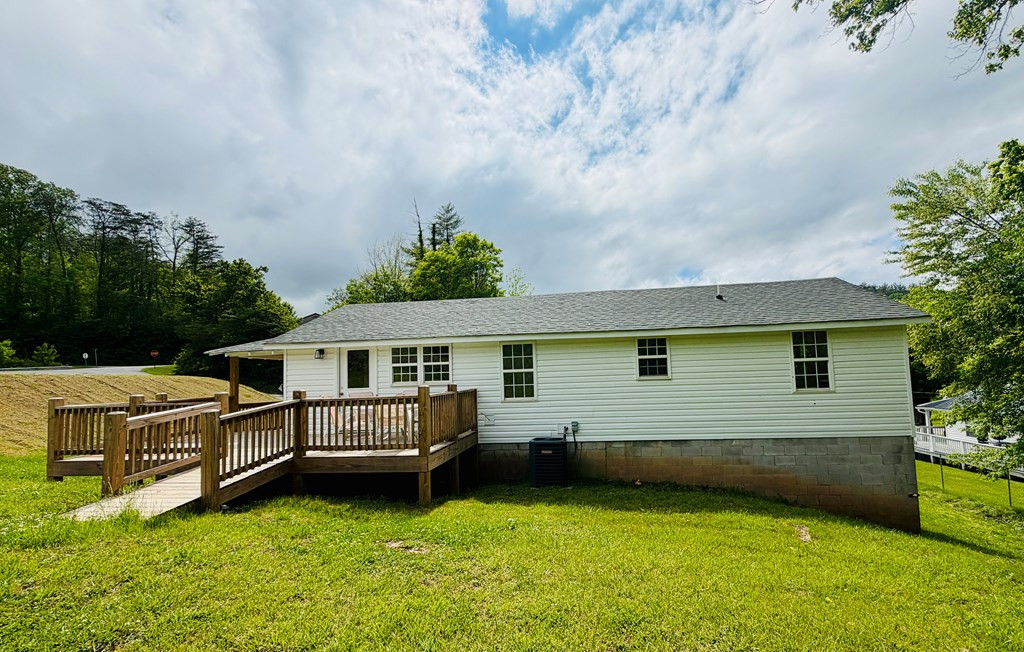 Exterior photo of 319 Circle Street, Robbinsville, NC 28771. MLS: 98544648