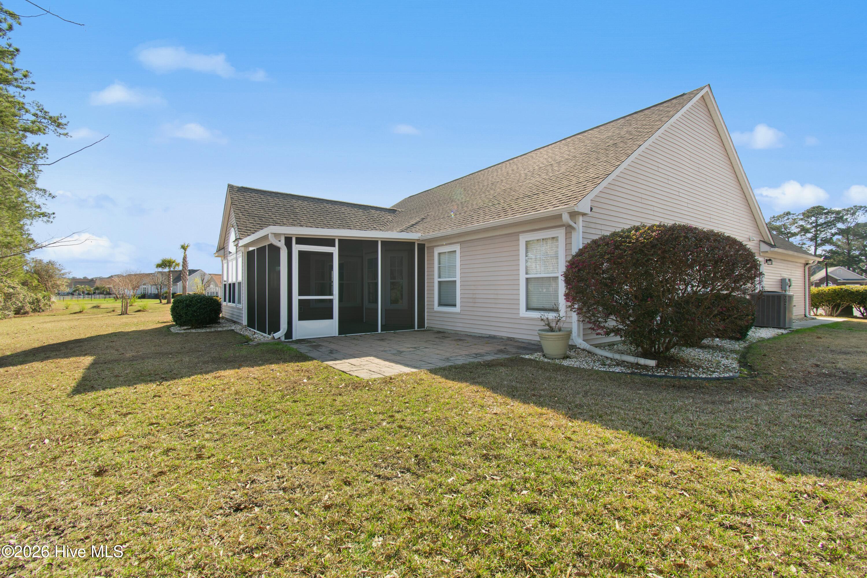 100560224 | Photo 26