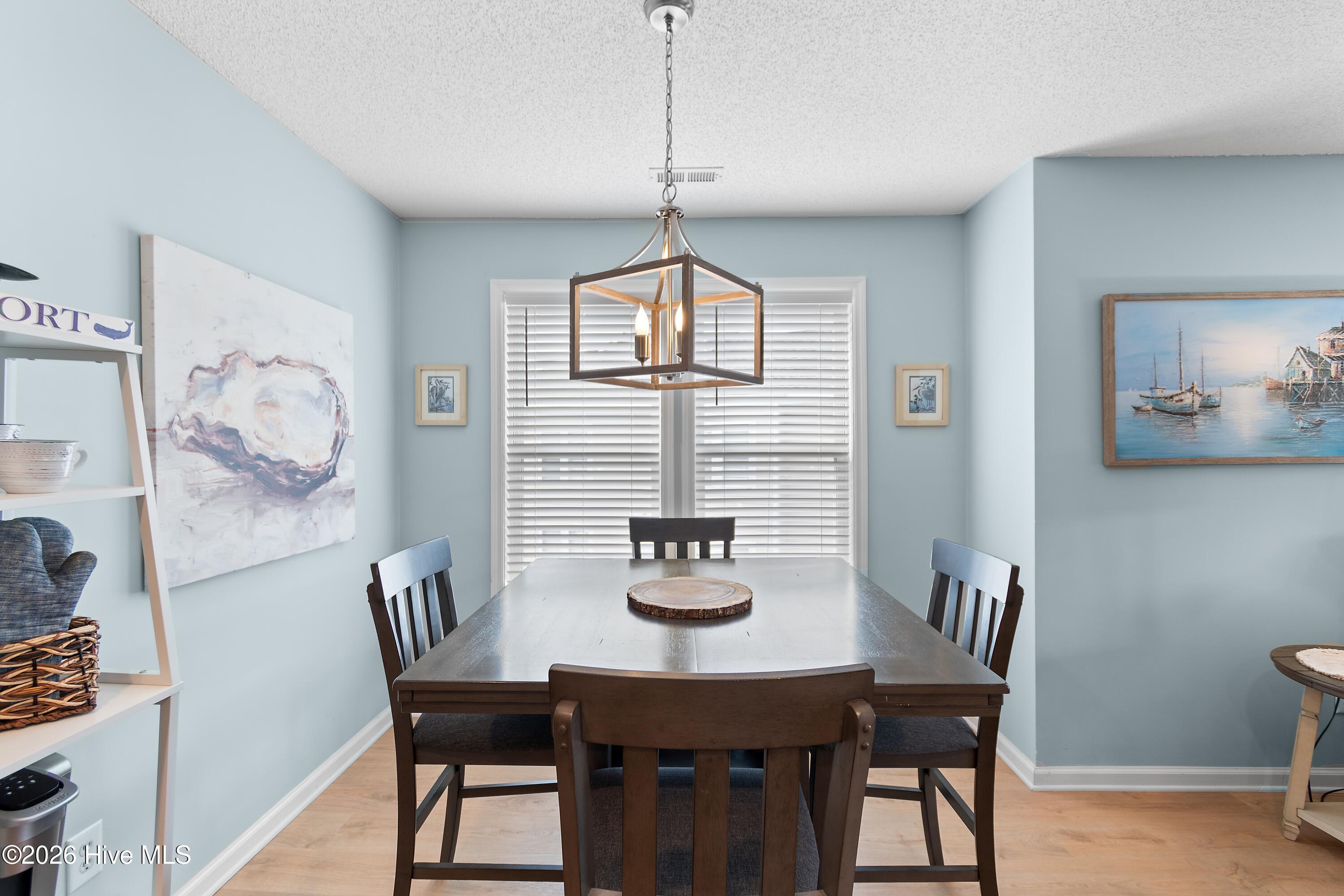 100565554 | Photo 15