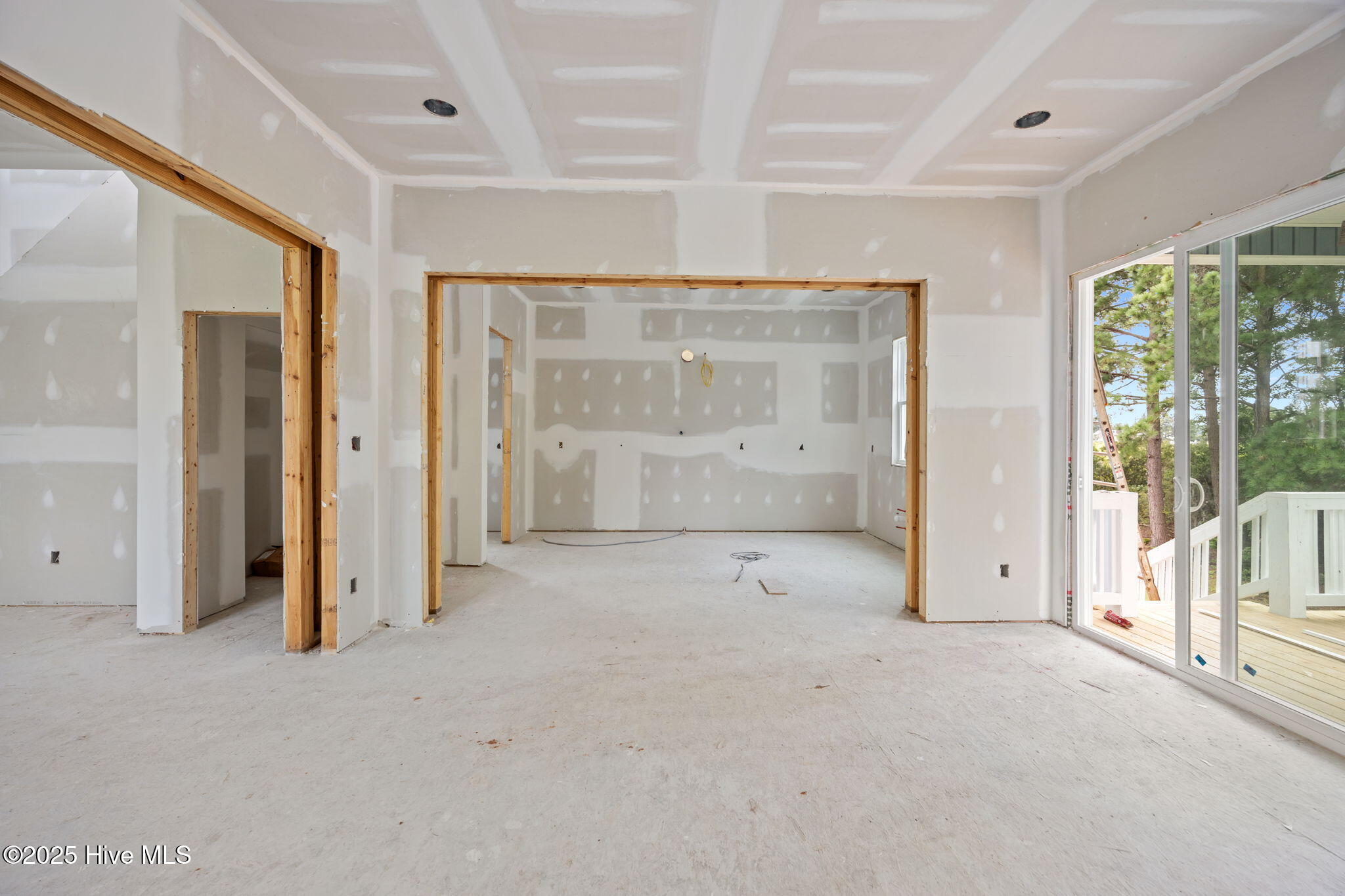 12-web-or-mls-BLS_0030