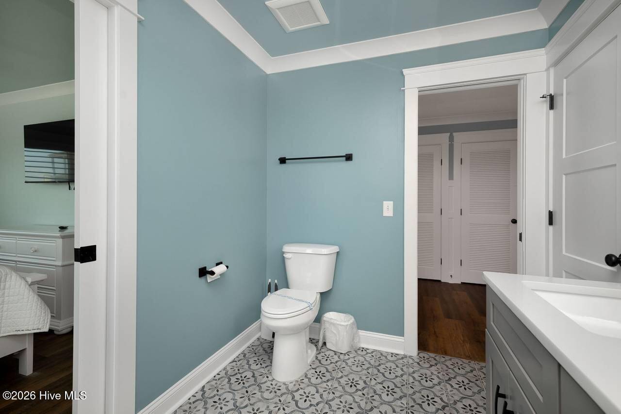 100560212 | Photo 102