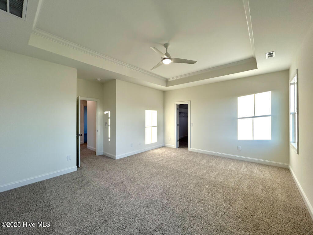 100510089 | Photo 76