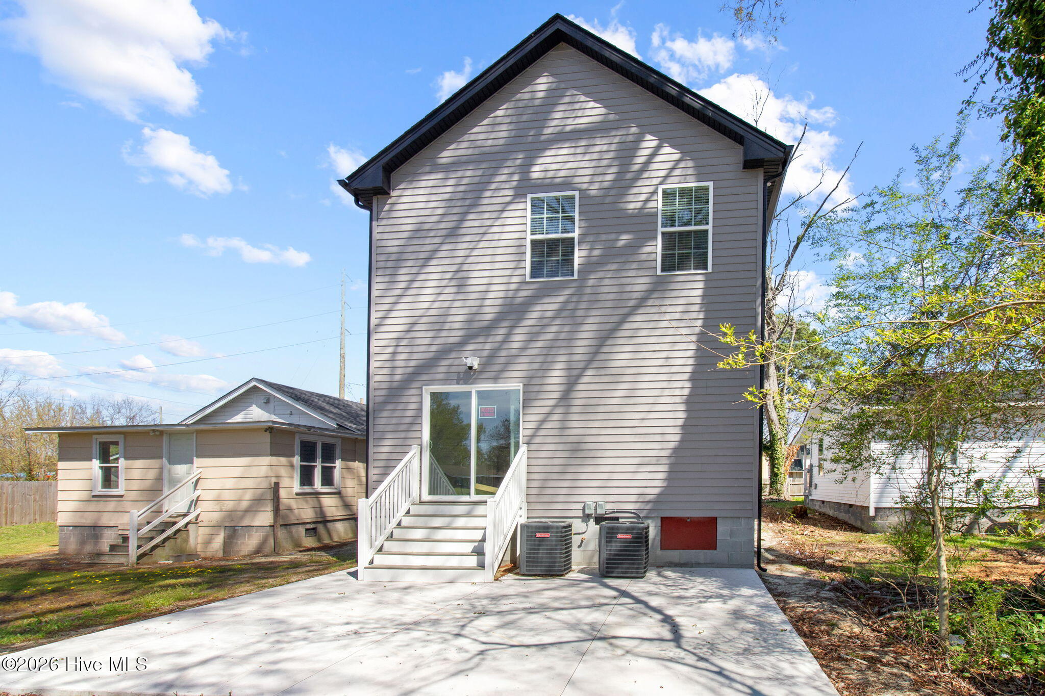 305 W Cypress Street, Elizabeth City, NC, 27909