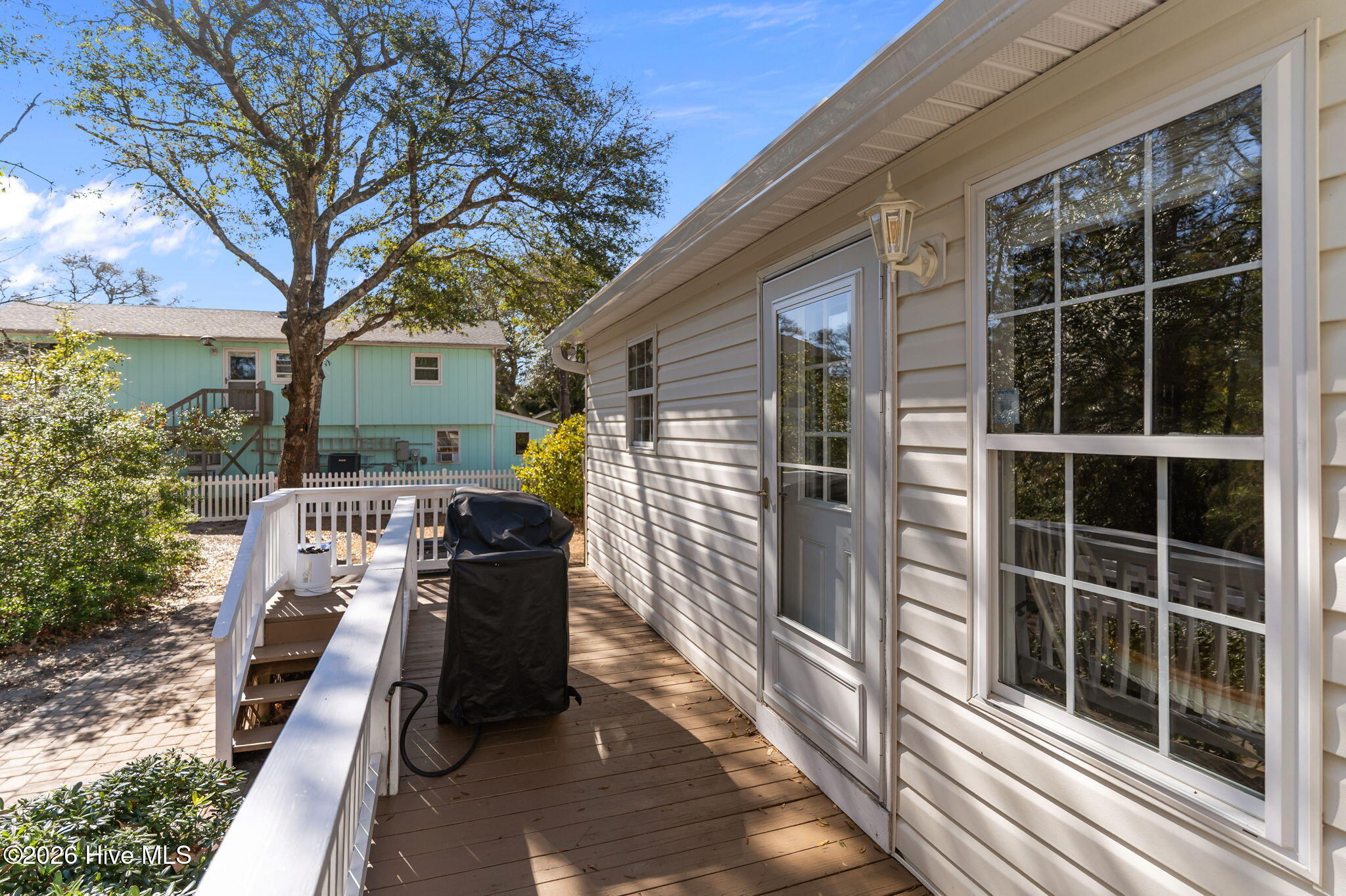 100546550 | Photo 33