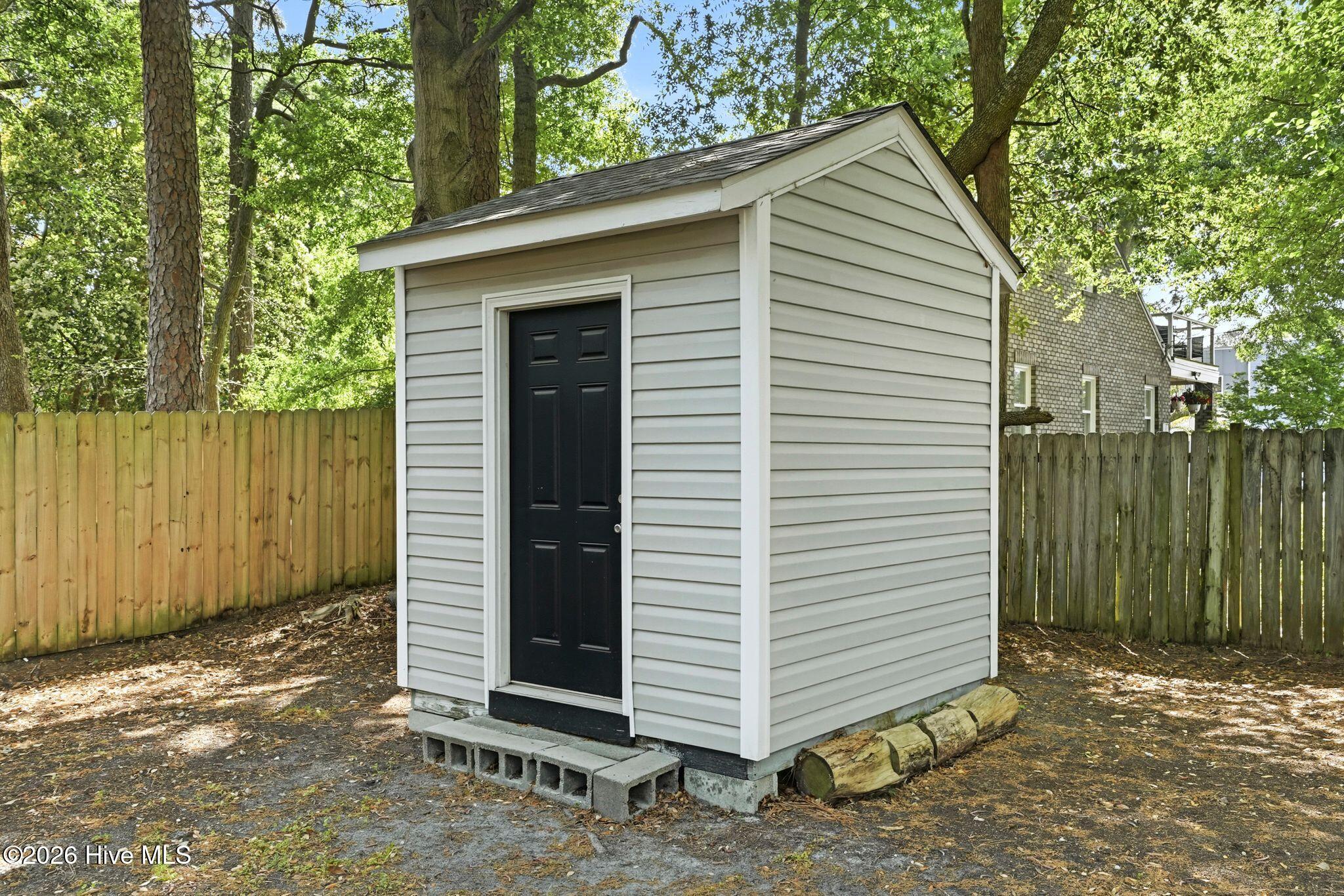 100566339 | Photo 31