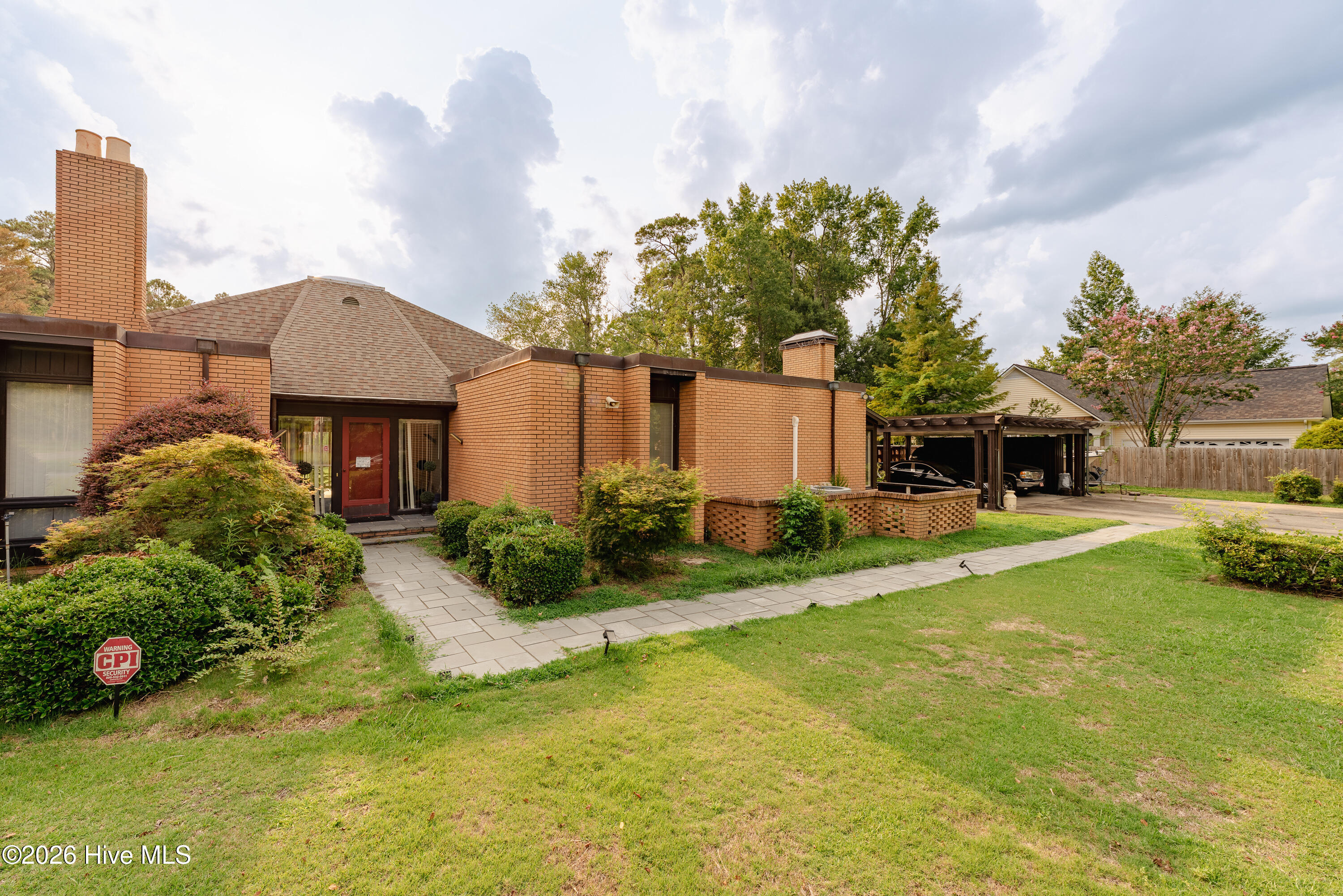 2nd image of 1900 Pawnee Dr, Kinston, NC 28504 | MLS# 100596110