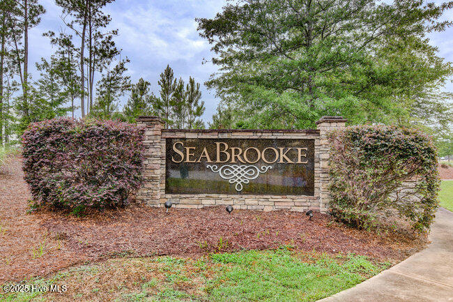 100528585 | Photo 41