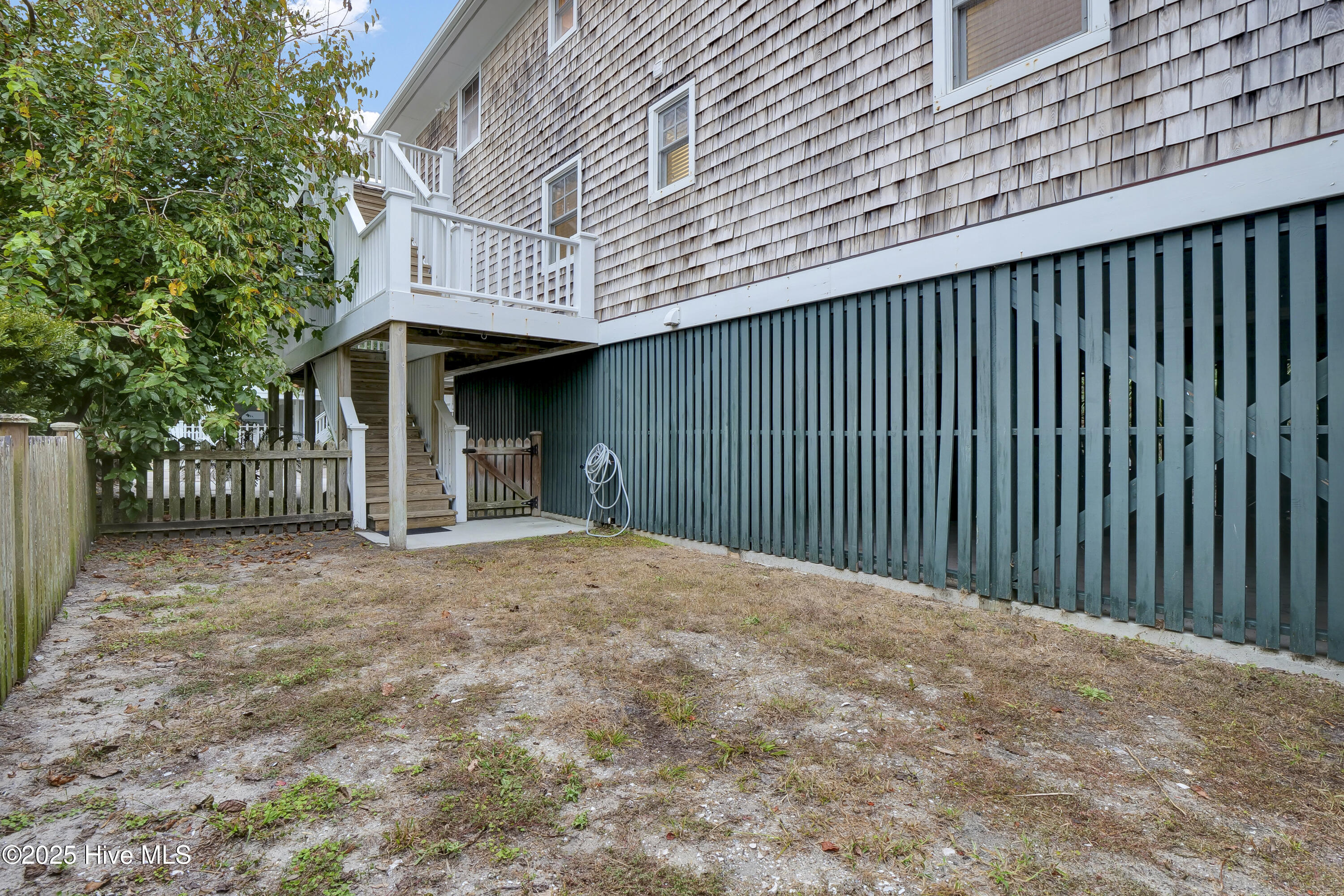 100525301 | Photo 50