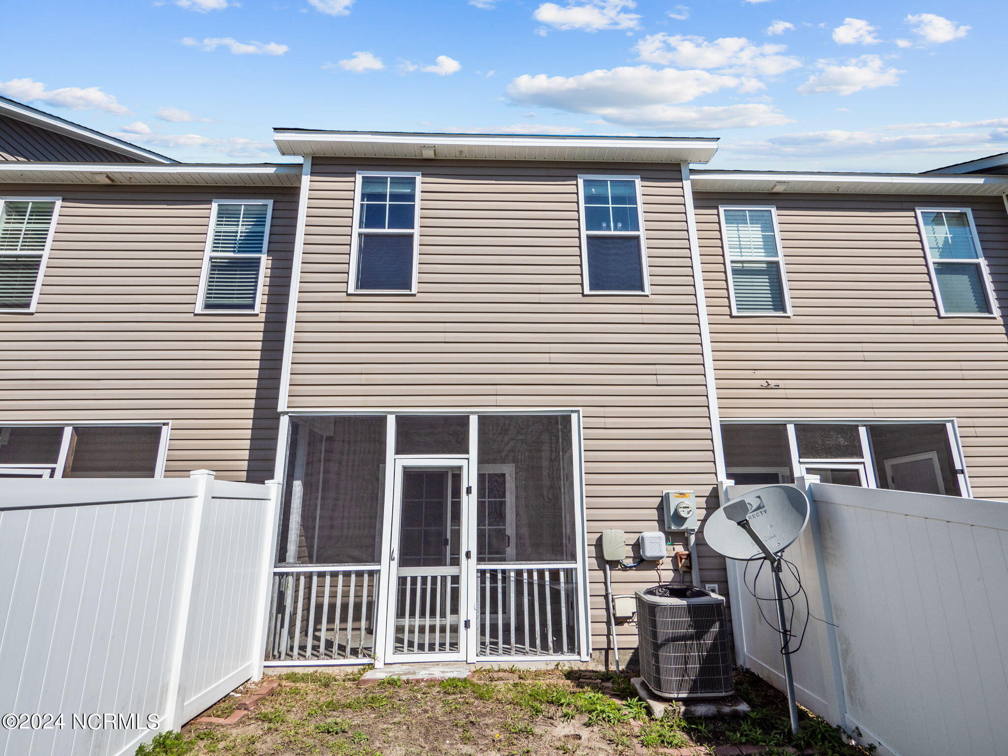 100544508 | Photo 24