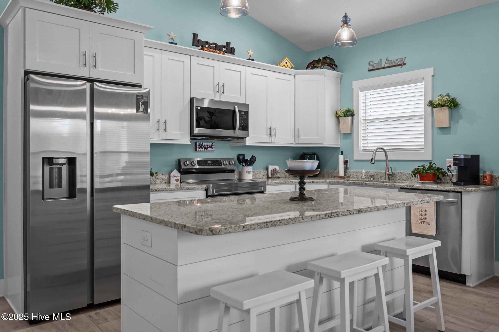 100552059 | Photo 12