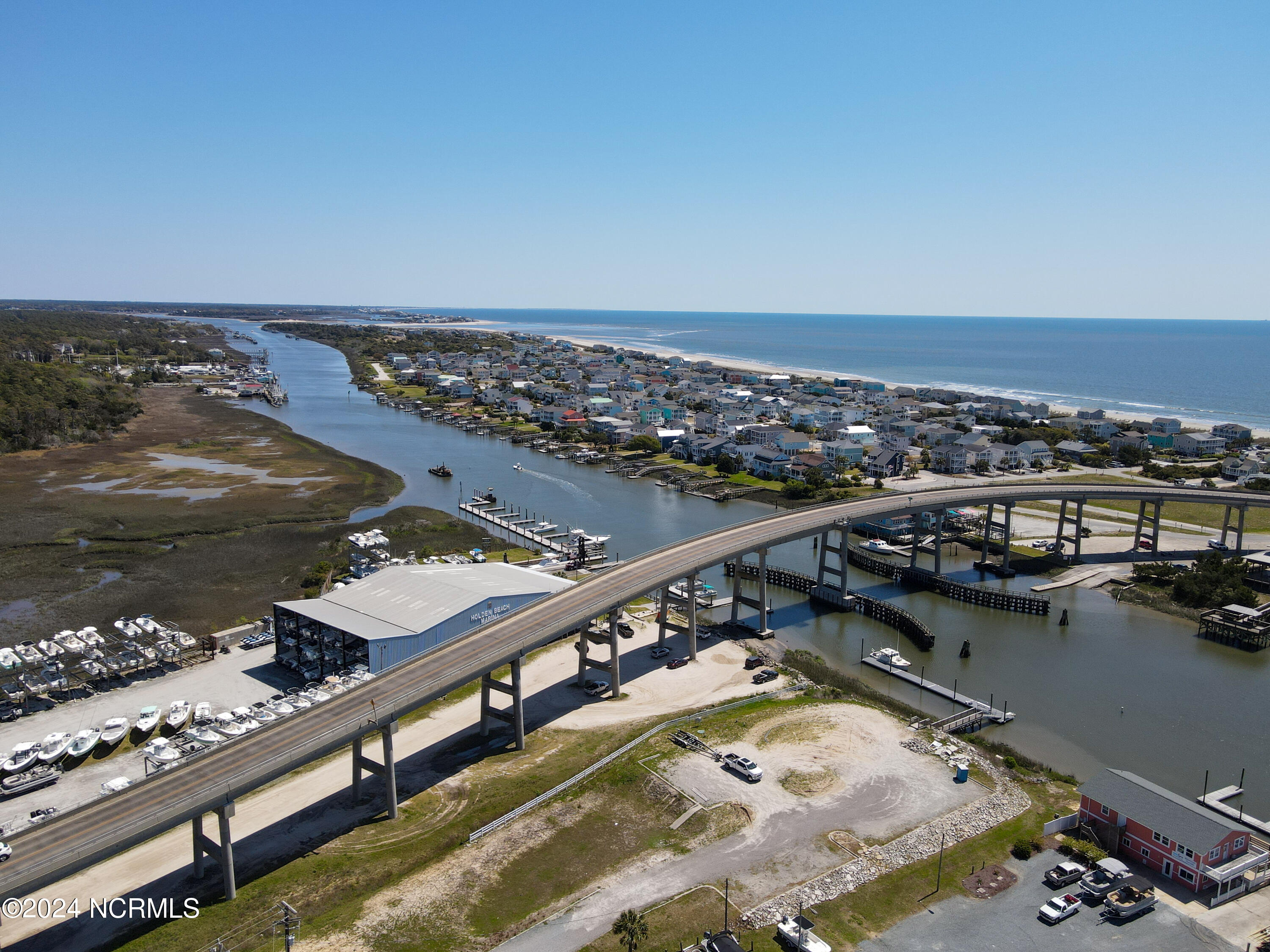 100437832 | Photo 12