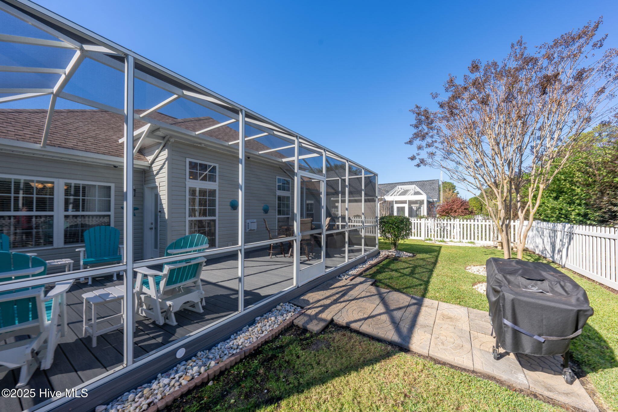 100528554 | Photo 33