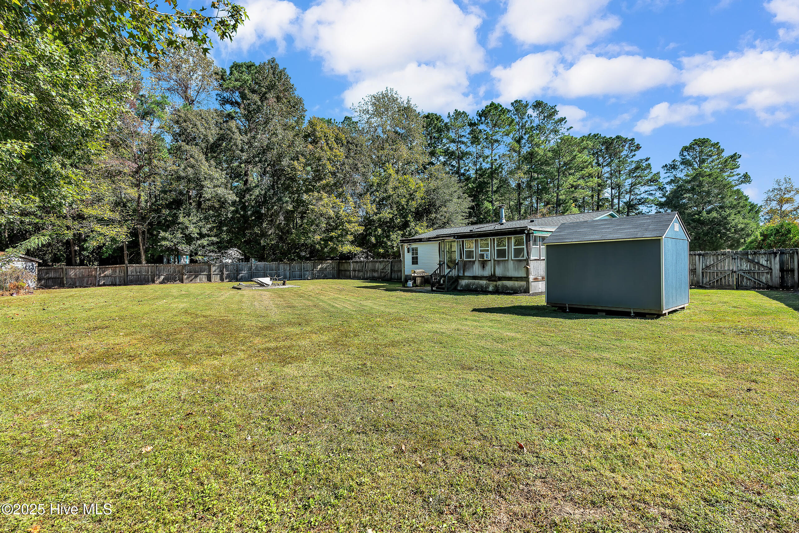 100538064 | Photo 33