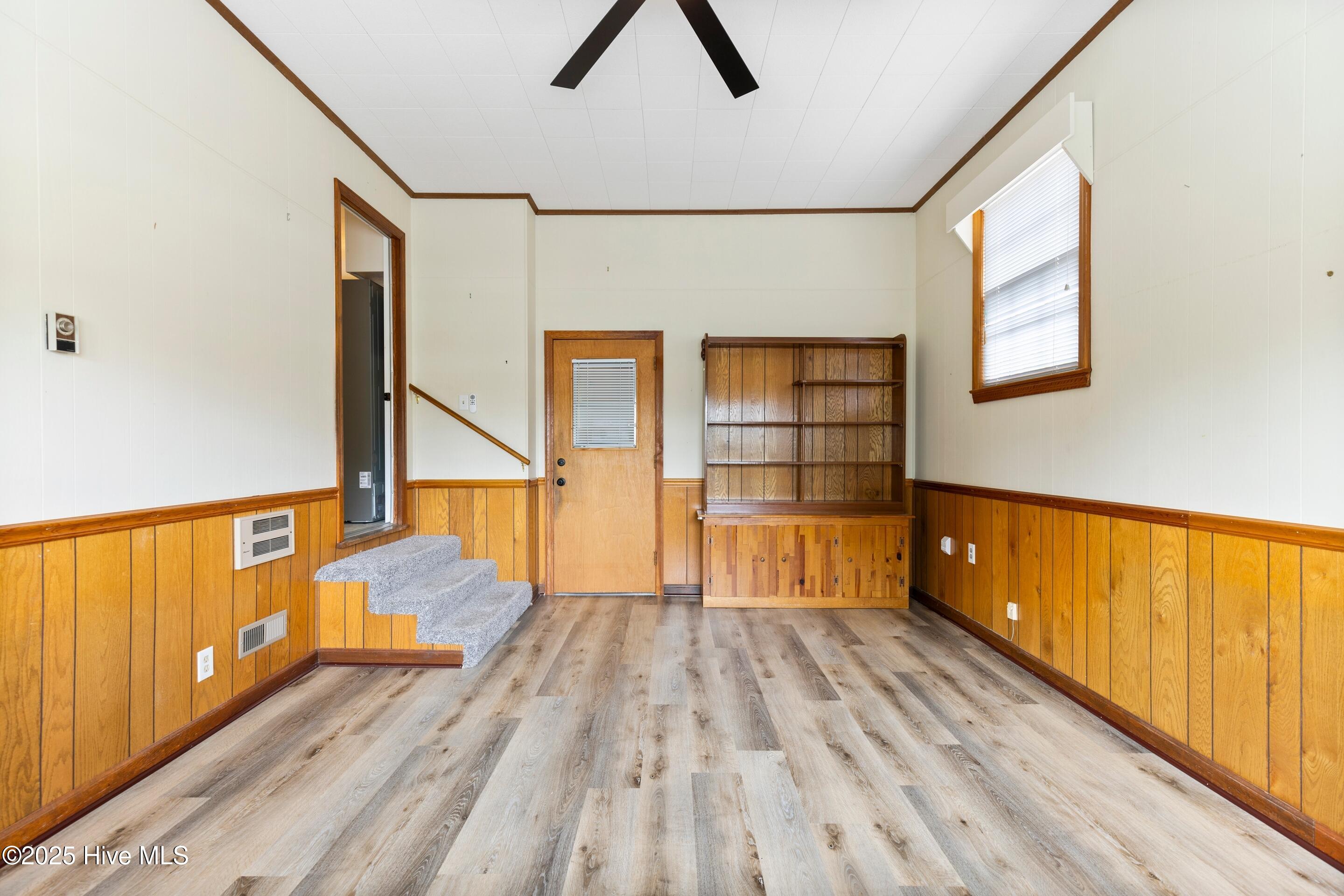 100534850 | Photo 10