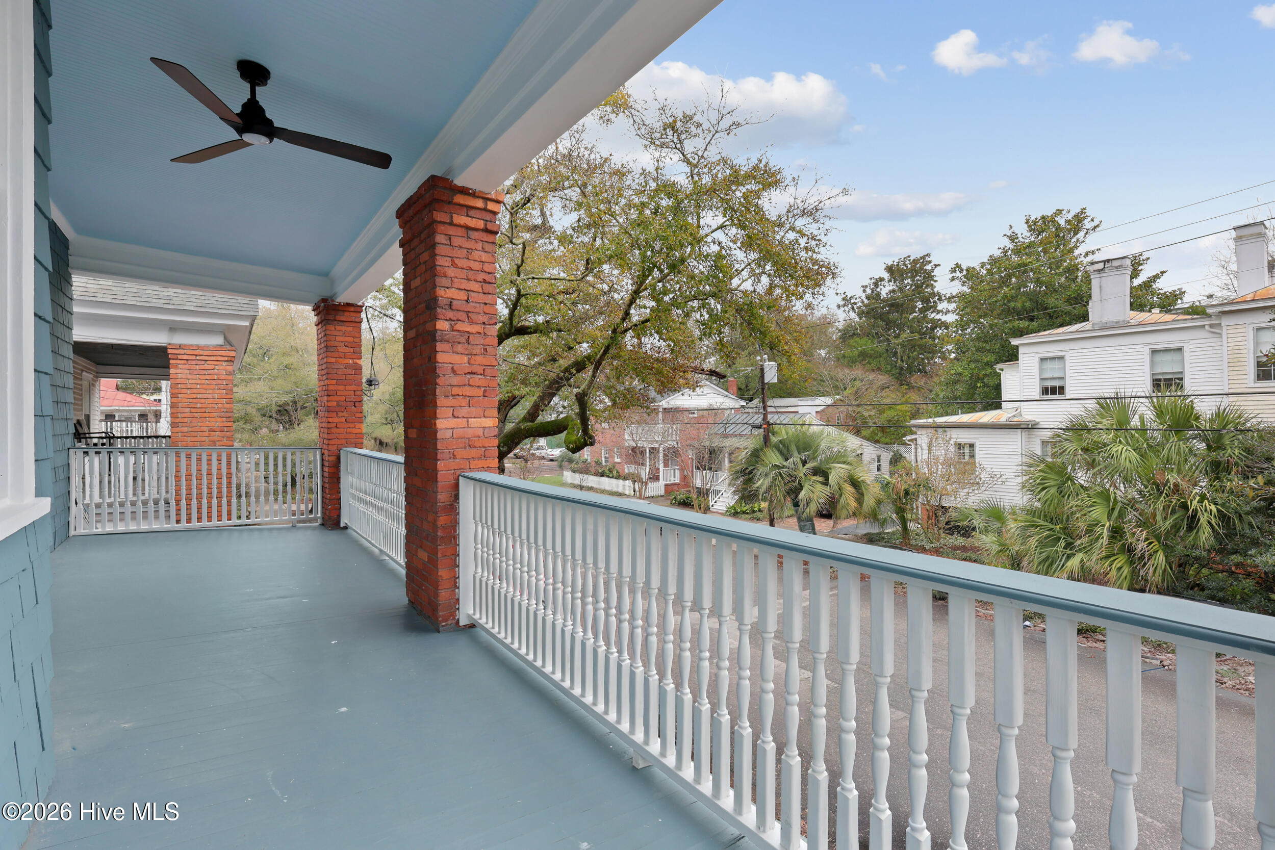 100553018 | Photo 22