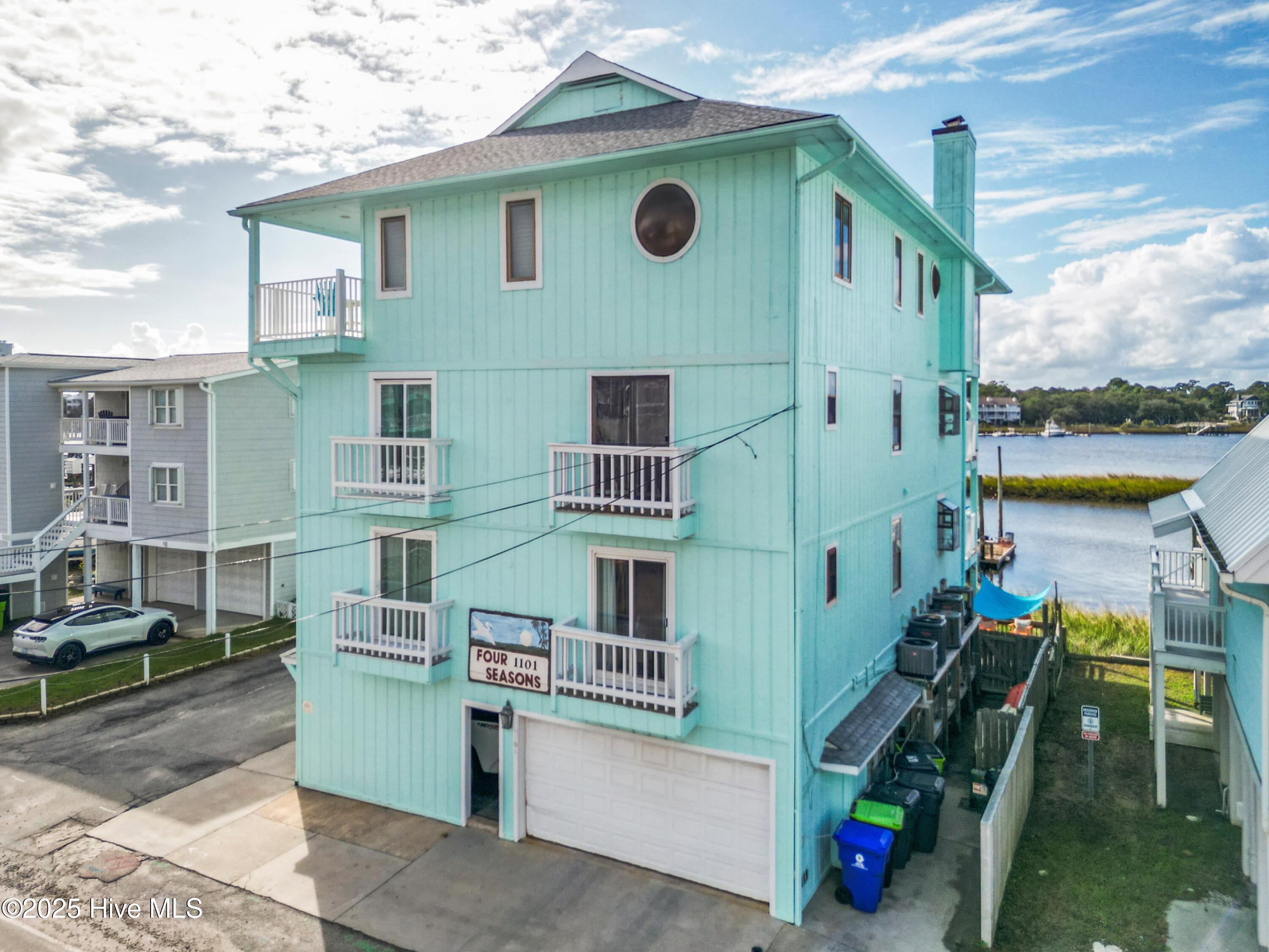 100536388 | Photo 47