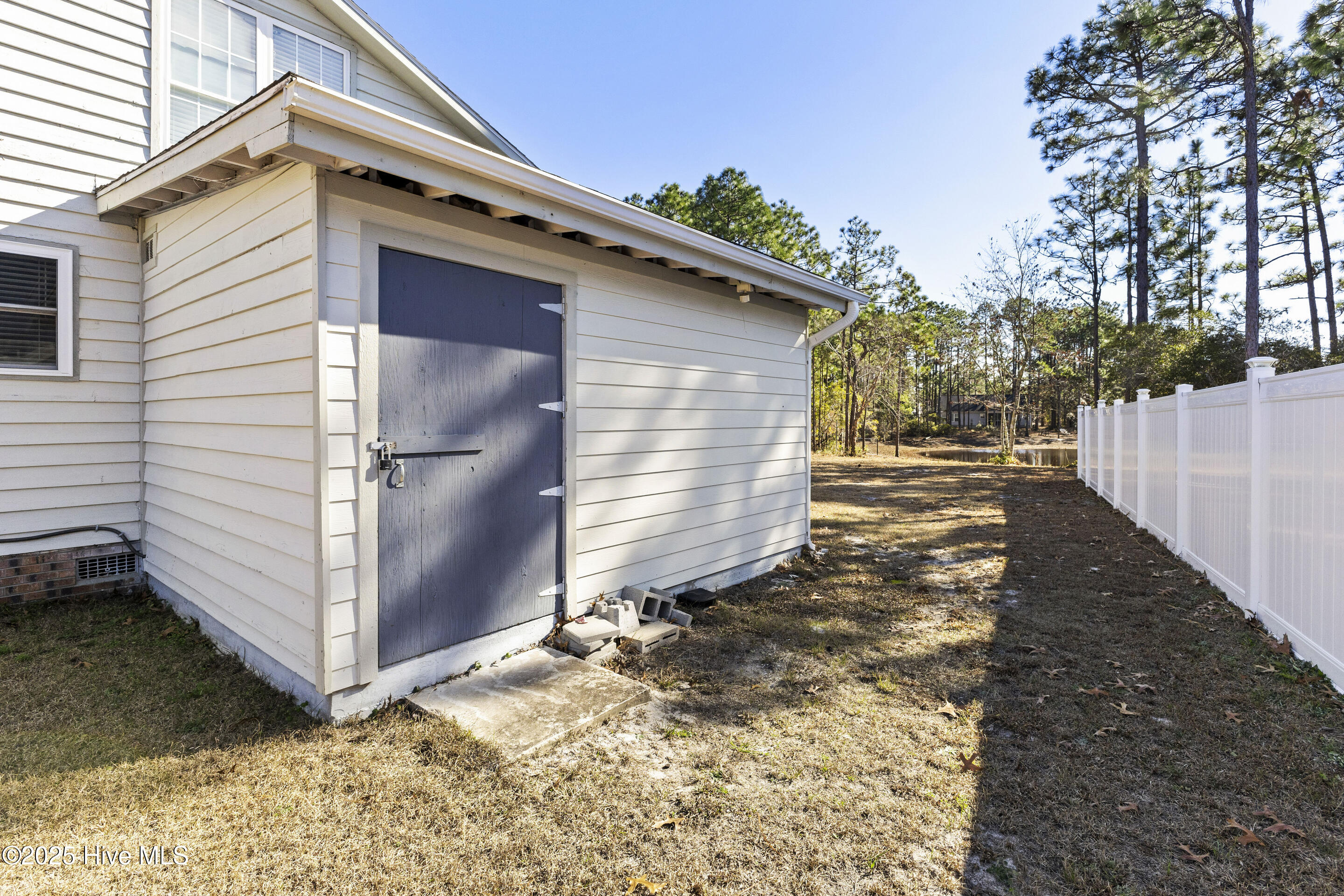 100484039 | Photo 37