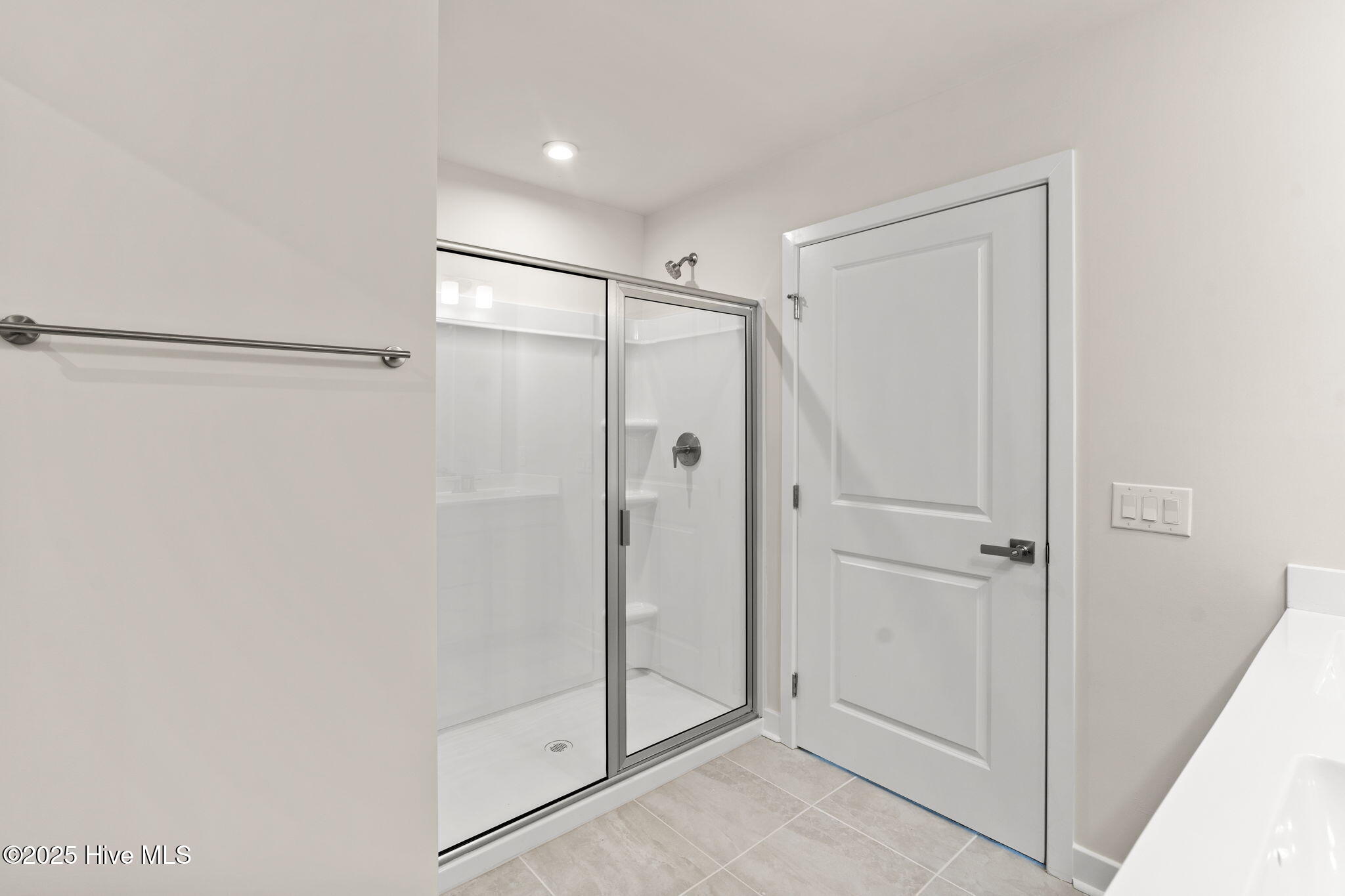 100541179 | Photo 25