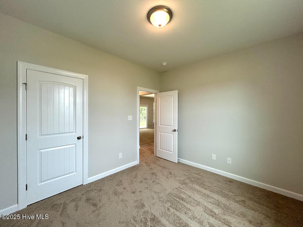 100513411 | Photo 31