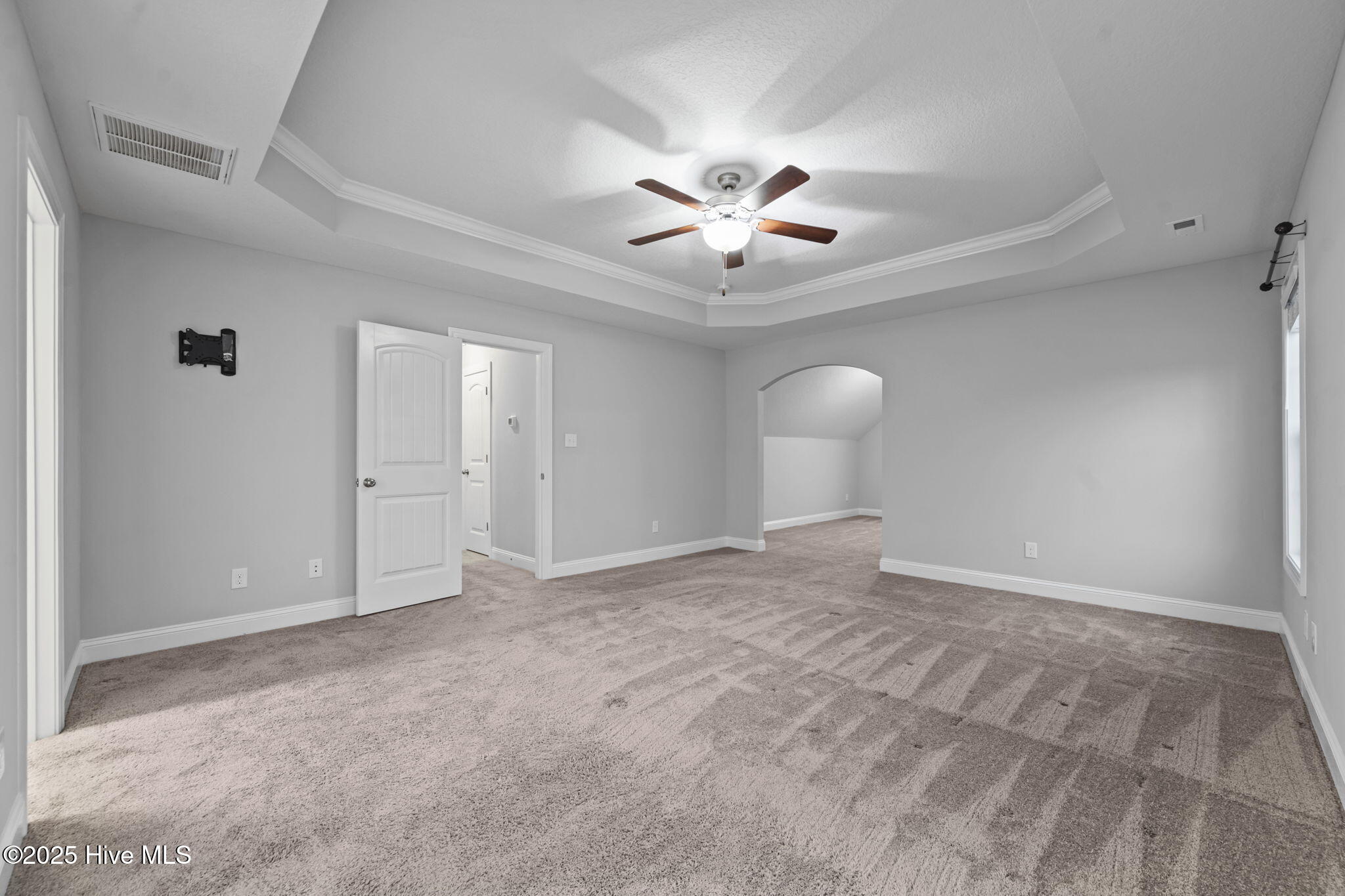 100546681 | Photo 27